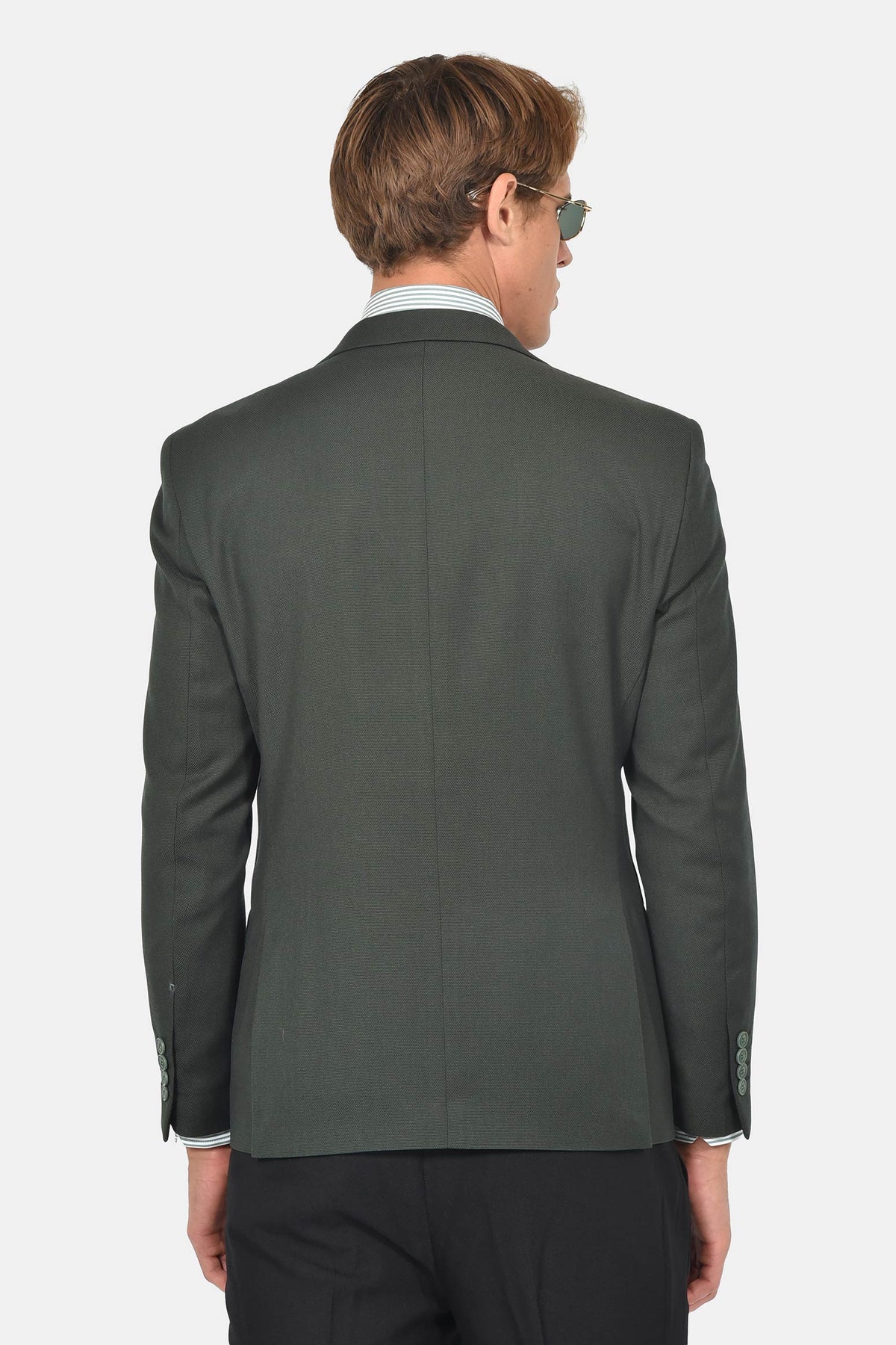 ανδρικό-σακάκι-slim-fit-με-κλασικό-πέτο-για-επίσημες-εμφανίσεις