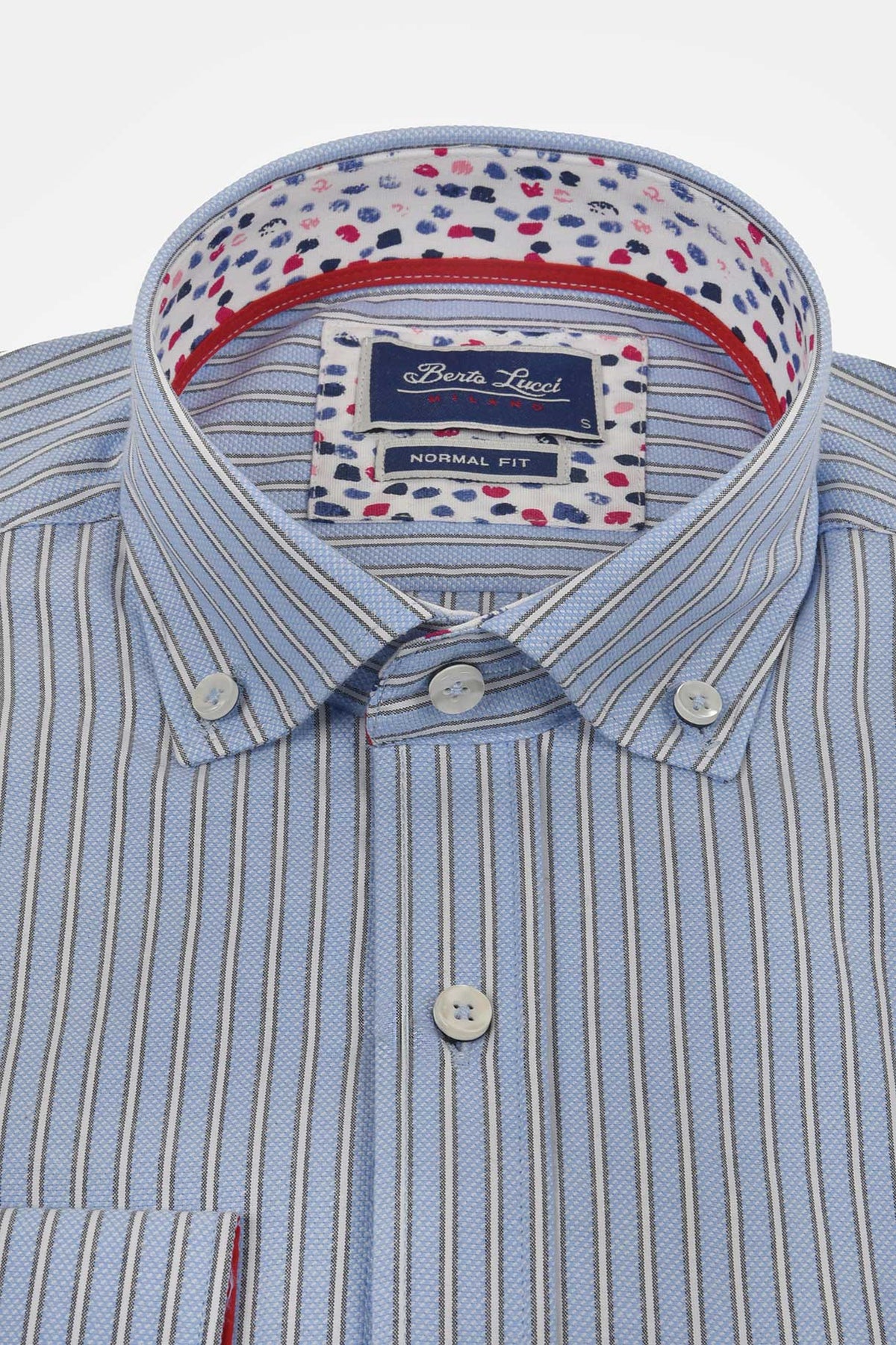 ανδρικό-ριγέ-πουκάμισο-normal-fit-με-button-down-γιακά-&-εμπριμέ-φινίρισμα-εσωτερικά