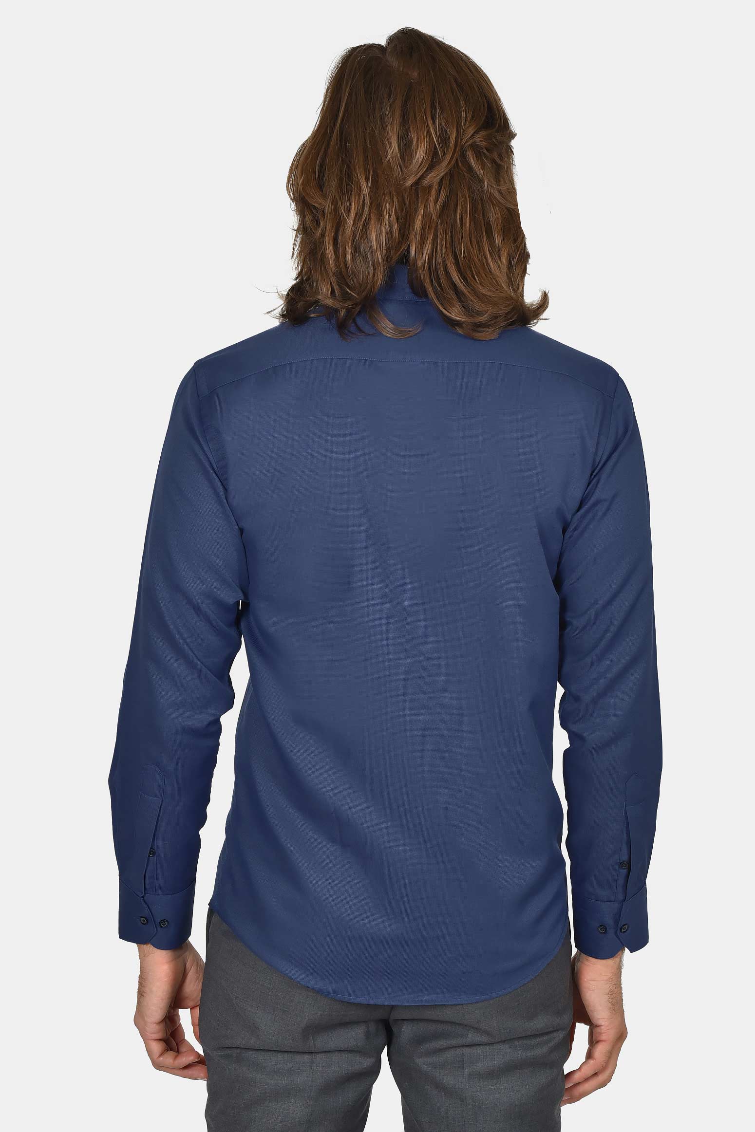 ανδρικό-επίσημο-πουκάμισο-σε-κανονική-γραμμή