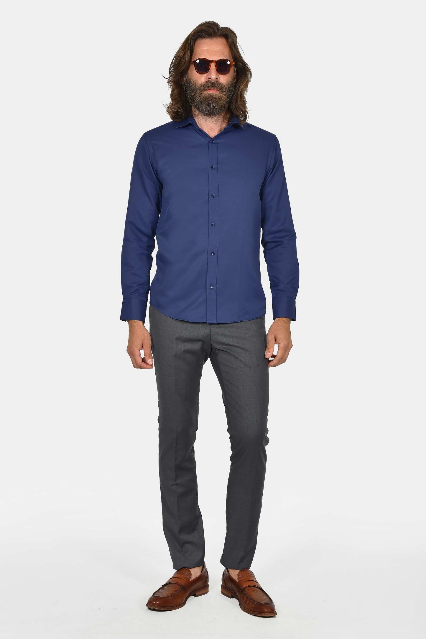 ανδρικό-επίσημο-πουκάμισο-σε-κανονική-γραμμή