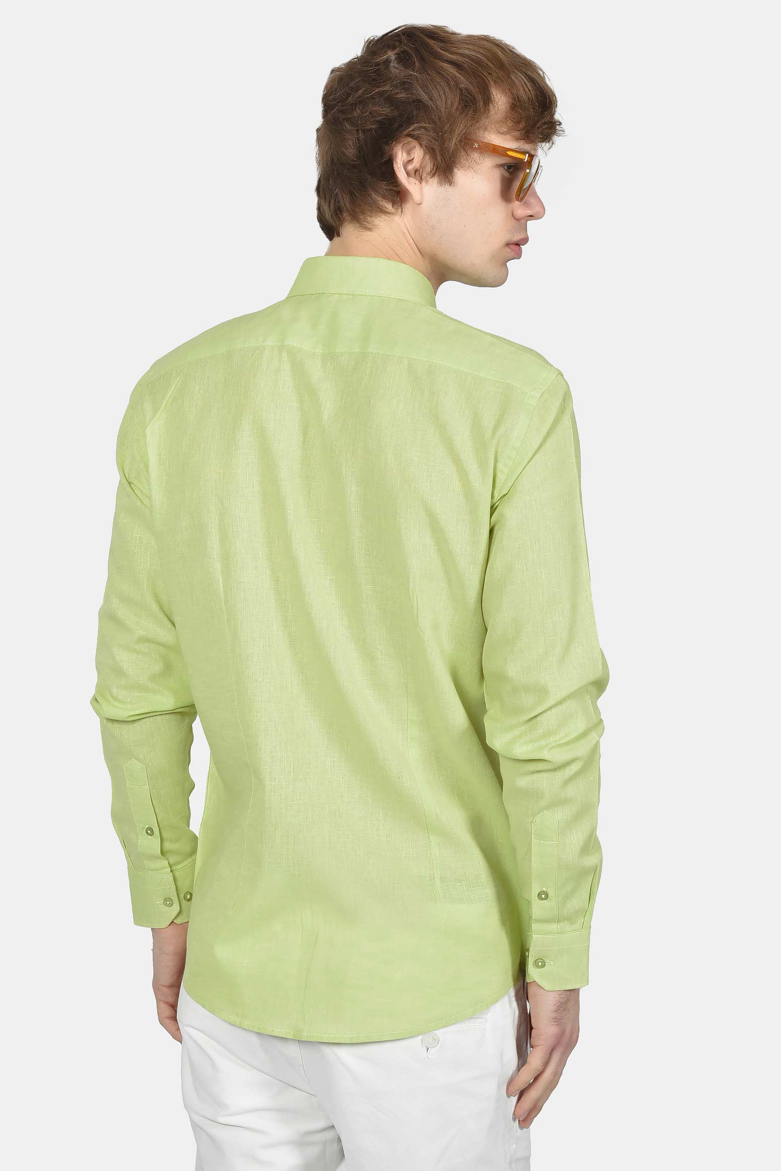 ανδρικό-πουκάμισο-normal-fit-από-λινό-&-βαμβάκι-με-ανάλαφρη-υφή-&-κομψό-καλοκαιρινό-style