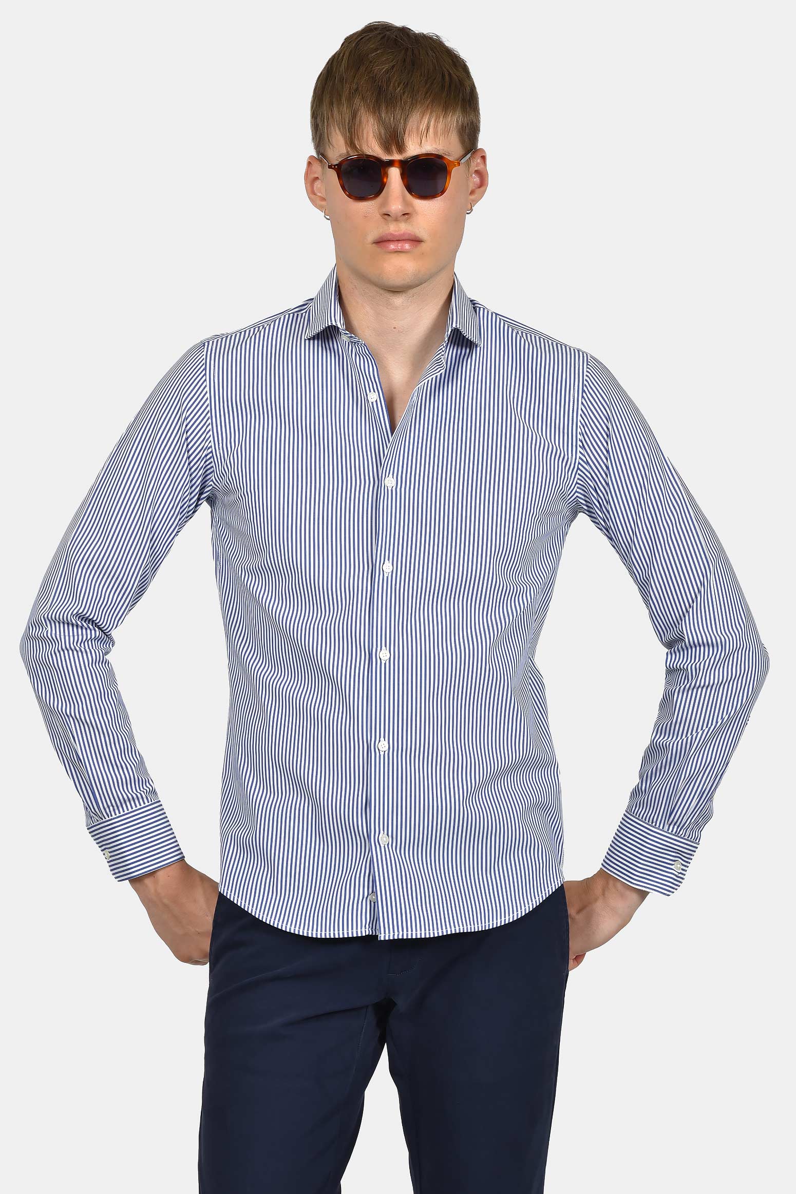 ανδρικό-ριγέ-πουκάμισο-normal-fit-ανάλαφρη-αίσθηση-και-φυσική-αναπνοή