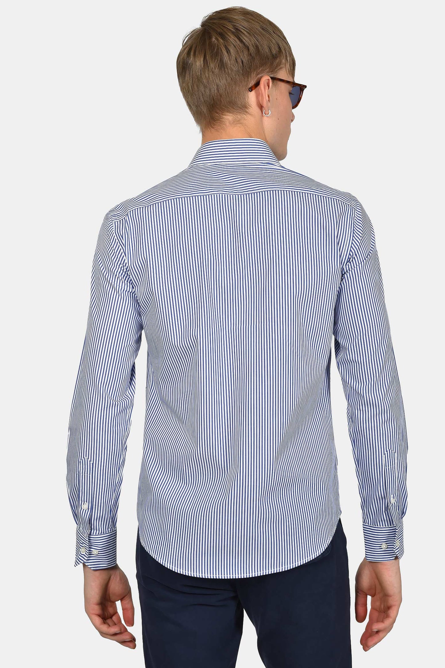 ανδρικό-ριγέ-πουκάμισο-normal-fit-ανάλαφρη-αίσθηση-και-φυσική-αναπνοή