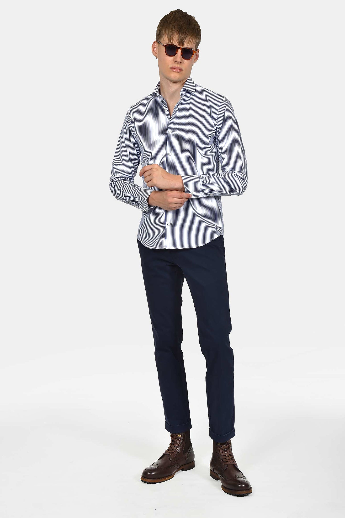 ανδρικό-ριγέ-πουκάμισο-normal-fit-ανάλαφρη-αίσθηση-και-φυσική-αναπνοή