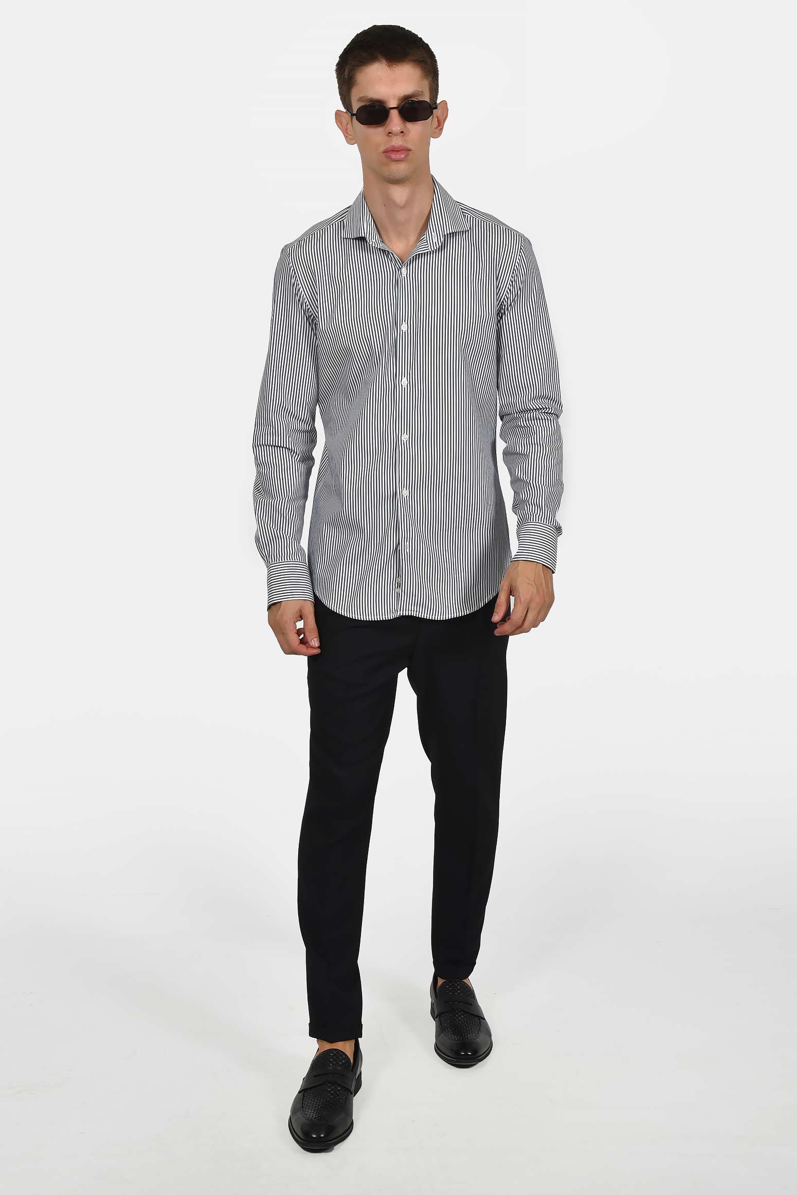 ανδρικό-ριγέ-πουκάμισο-normal-fit-ανάλαφρη-αίσθηση-και-φυσική-αναπνοή