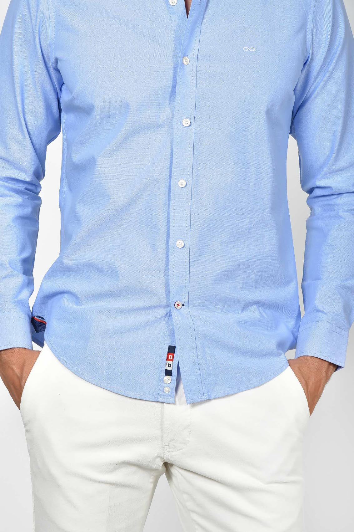 ανδρικό-πουκάμισο-button-down-100%-βαμβακερό-με-διακριτικό-κέντημα-στήθους