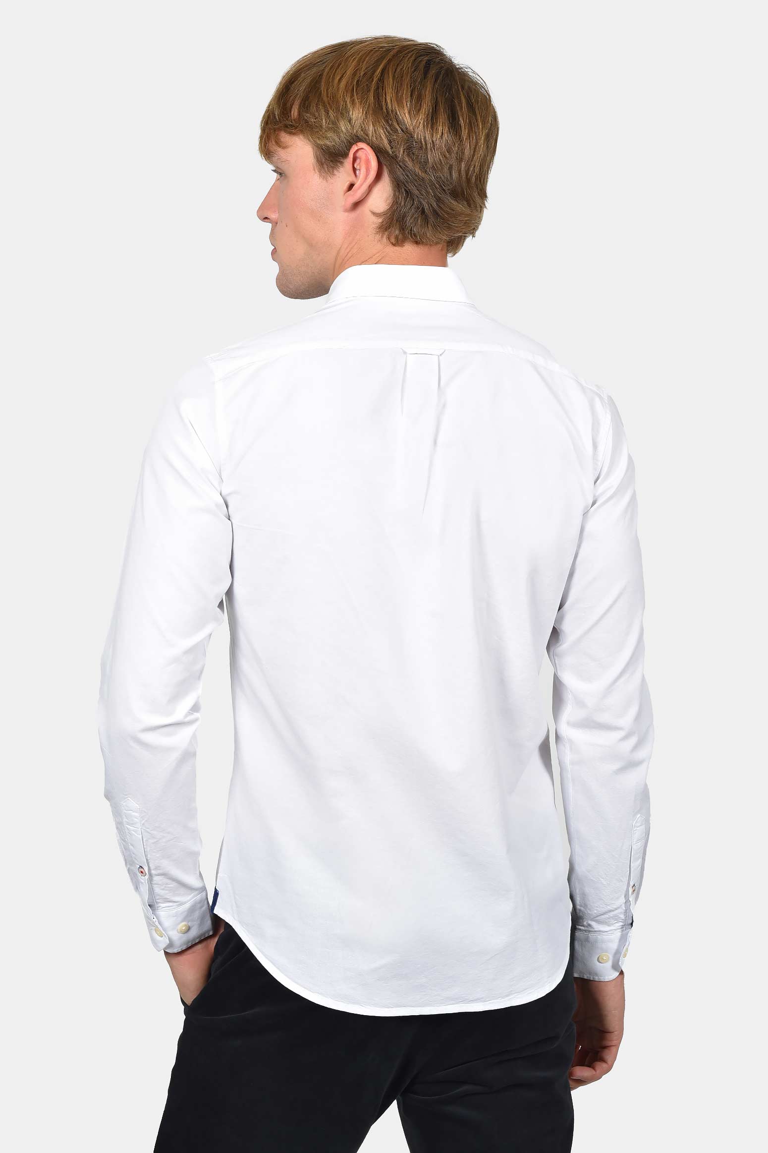 ανδρικό-πουκάμισο-button-down-100%-βαμβακερό-με-διακριτικό-κέντημα-στήθους