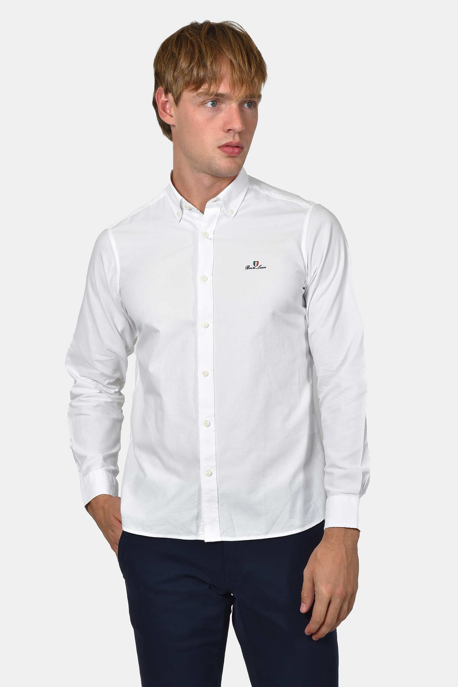 ανδρικό-πουκάμισο-button-down-custom-fit-από-100%-βαμβάκι-απαλό-και-ευκολοφόρετο