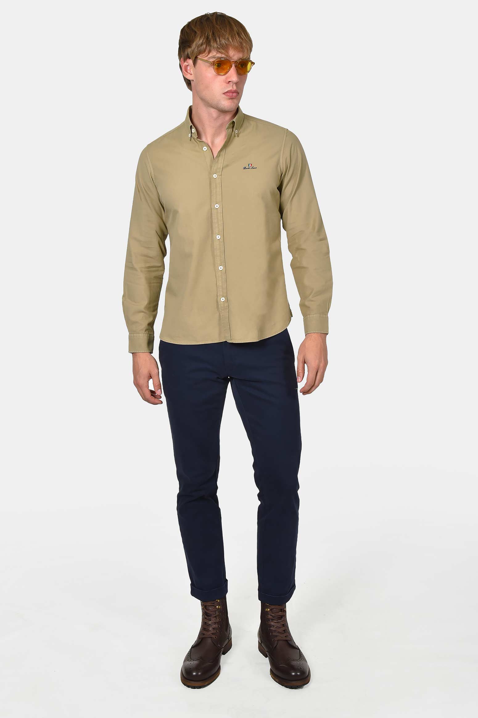 ανδρικό-πουκάμισο-button-down-custom-fit-από-100%-βαμβάκι-απαλό-και-ευκολοφόρετο