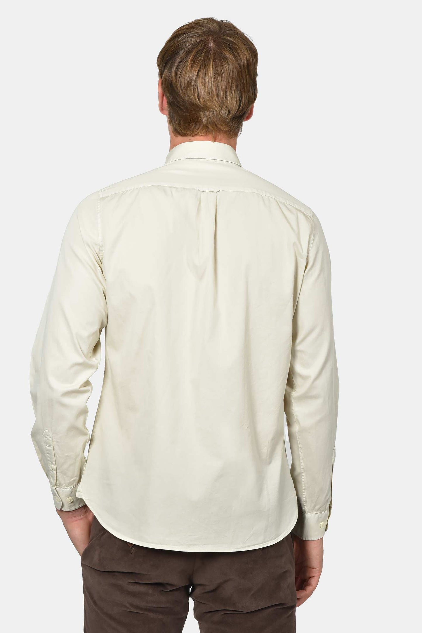 ανδρικό-πουκάμισο-button-down-custom-fit-100%-βαμβακερό-με-διακριτικό-κέντημα-στήθους