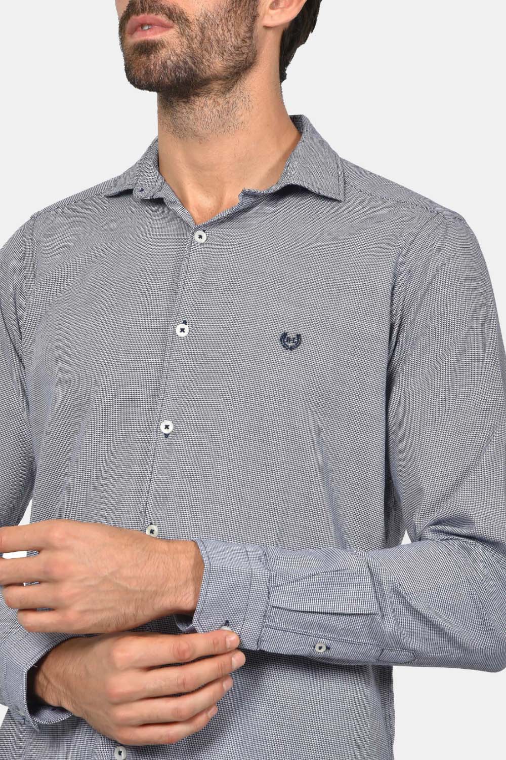 ανδρικό-εμπριμέ-πουκάμισο-custom-fit-100%-βαμβακερό-με-διακριτικό-μικροσχέδιο