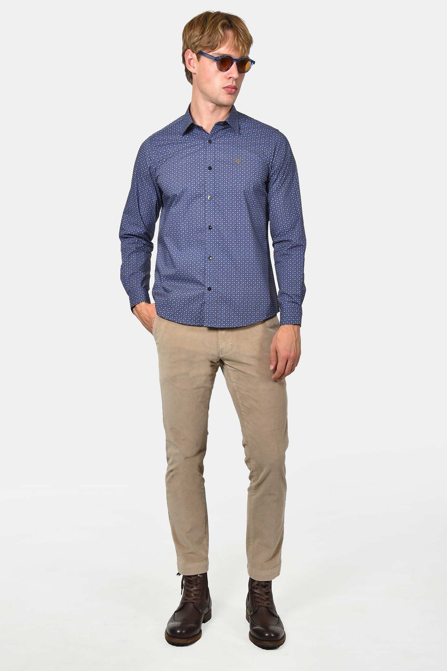 ανδρικό-εμπριμέ-πουκάμισο-custom-fit-από-100%-βαμβάκι-με-μοντέρνο-μοτίβο