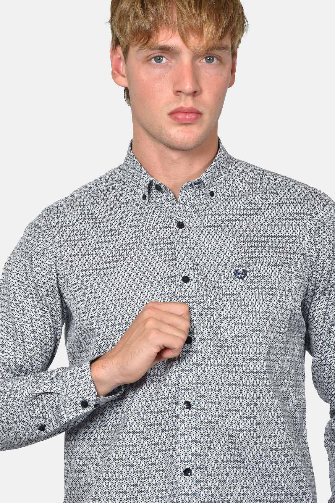 ανδρικό-εμπριμέ-πουκάμισο-custom-fit-από-100%-βαμβάκι-με-διακριτικό-σχέδιο