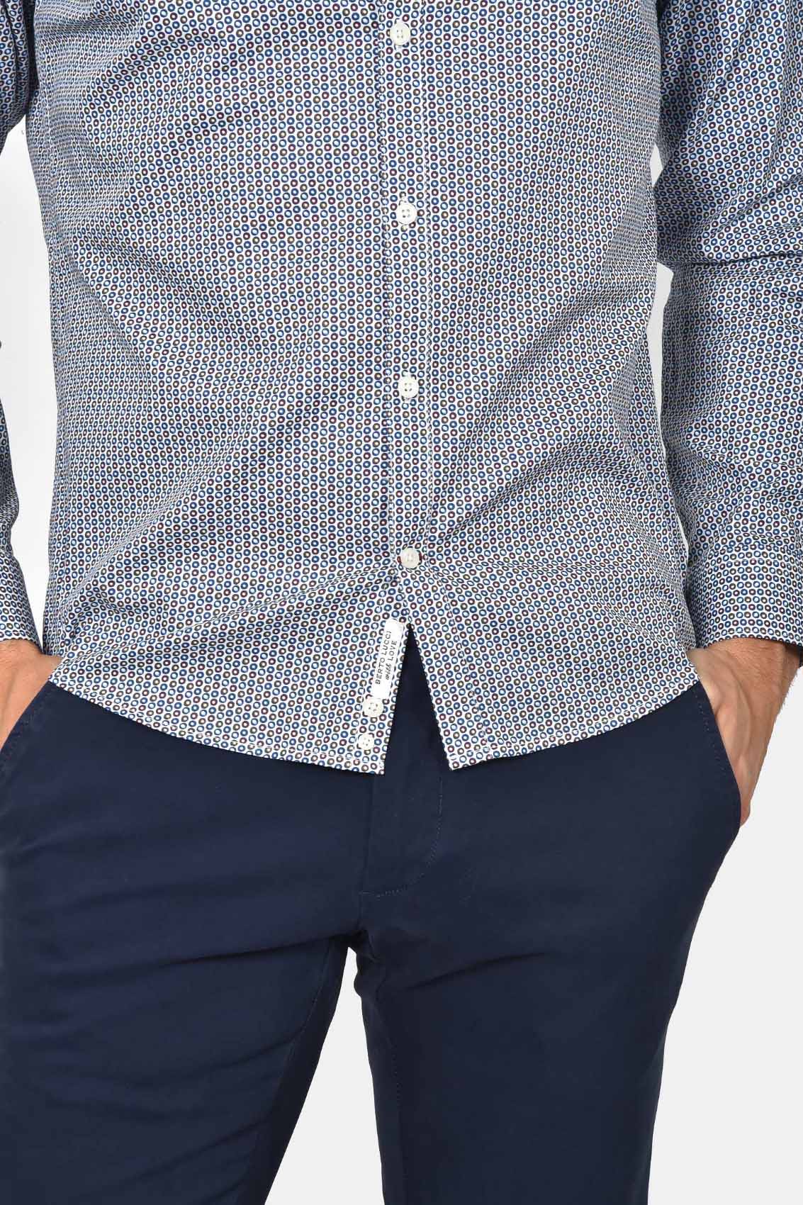 ανδρικό-εμπριμέ-πουκάμισο-custom-fit-από-100%-βαμβάκι-απαλή-υφή-με-φυσική-αίσθηση-άνεσης