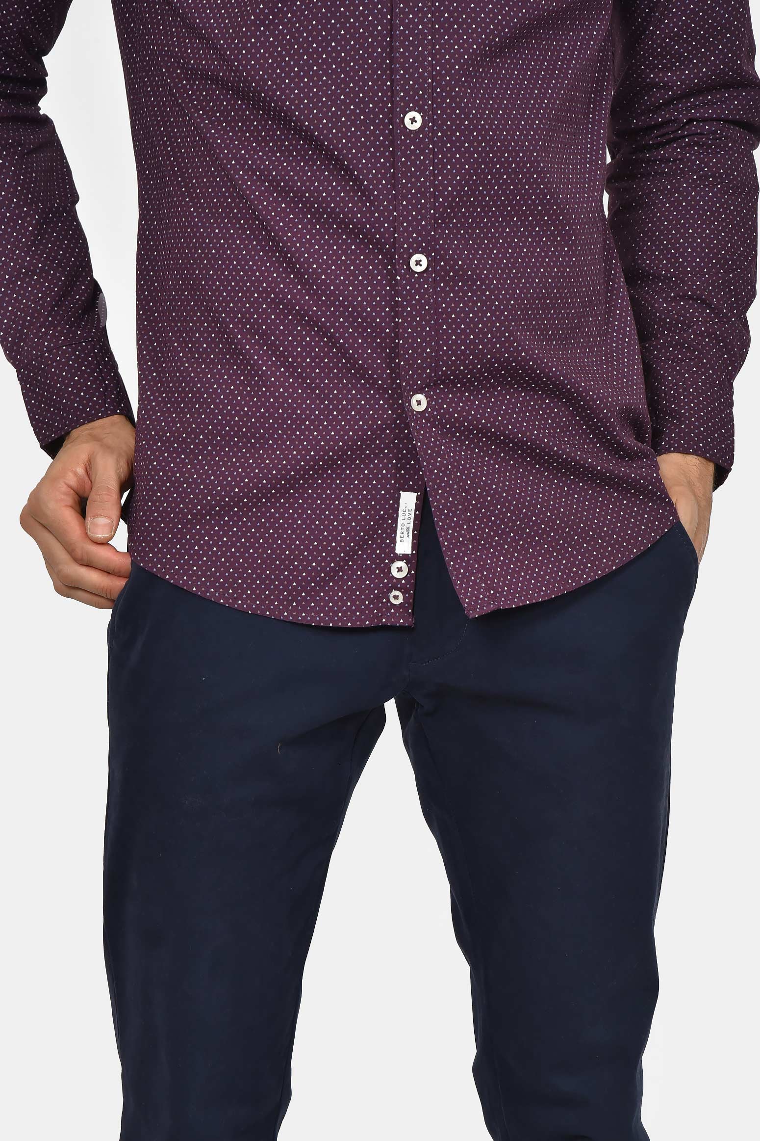 ανδρικό-εμπριμέ-βαμβακερό-πουκάμισο-με-κεντητό-τύπωμα