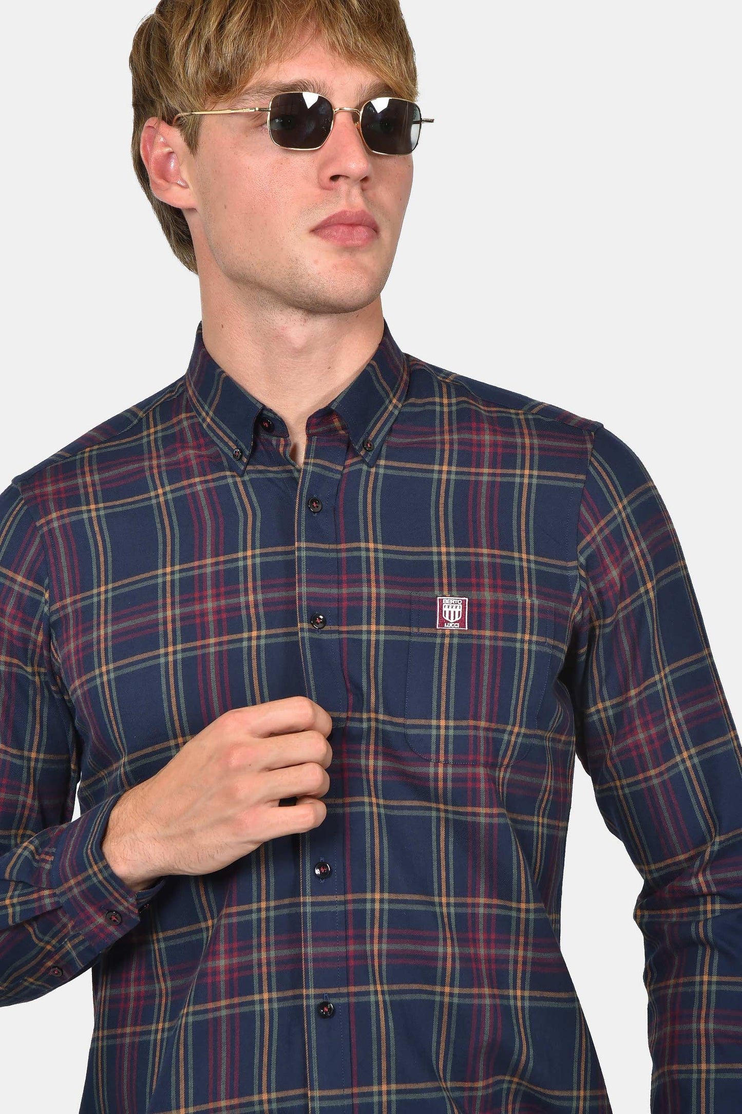 ανδρικό-καρό-πουκάμισο-custom-fit-από-100%-βαμβάκι-αναπνεύσιμο-ύφασμα-για-άνεση-όλη-μέρα