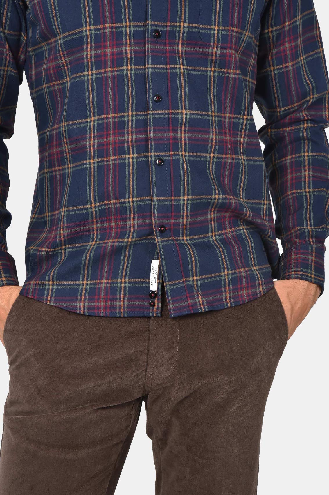 ανδρικό-καρό-πουκάμισο-custom-fit-από-100%-βαμβάκι-αναπνεύσιμο-ύφασμα-για-άνεση-όλη-μέρα