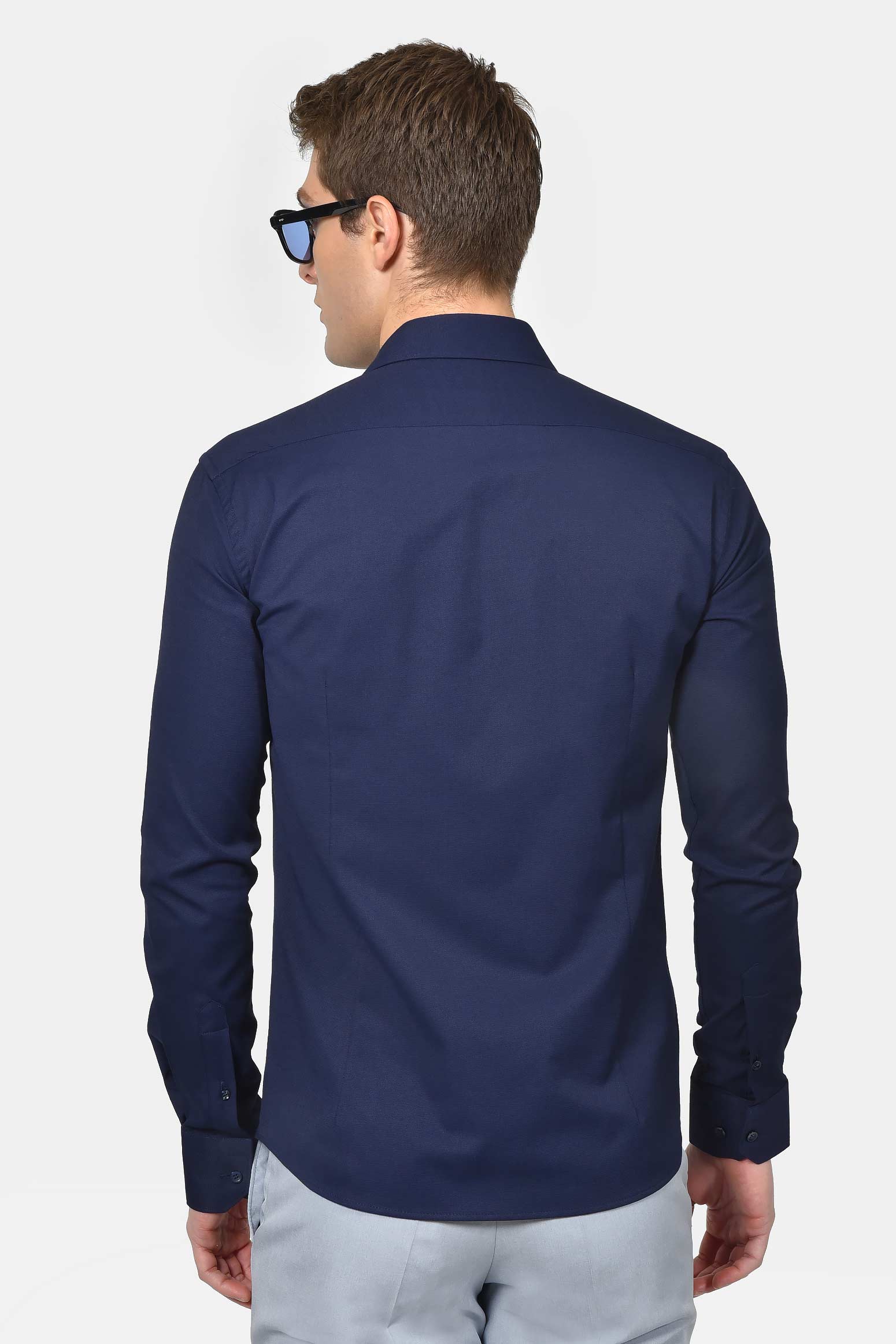 ανδρικό-επίσημο-πουκάμισο-slim-fit-ελαστική-εφαρμογή-&-καθαρή-γραμμή