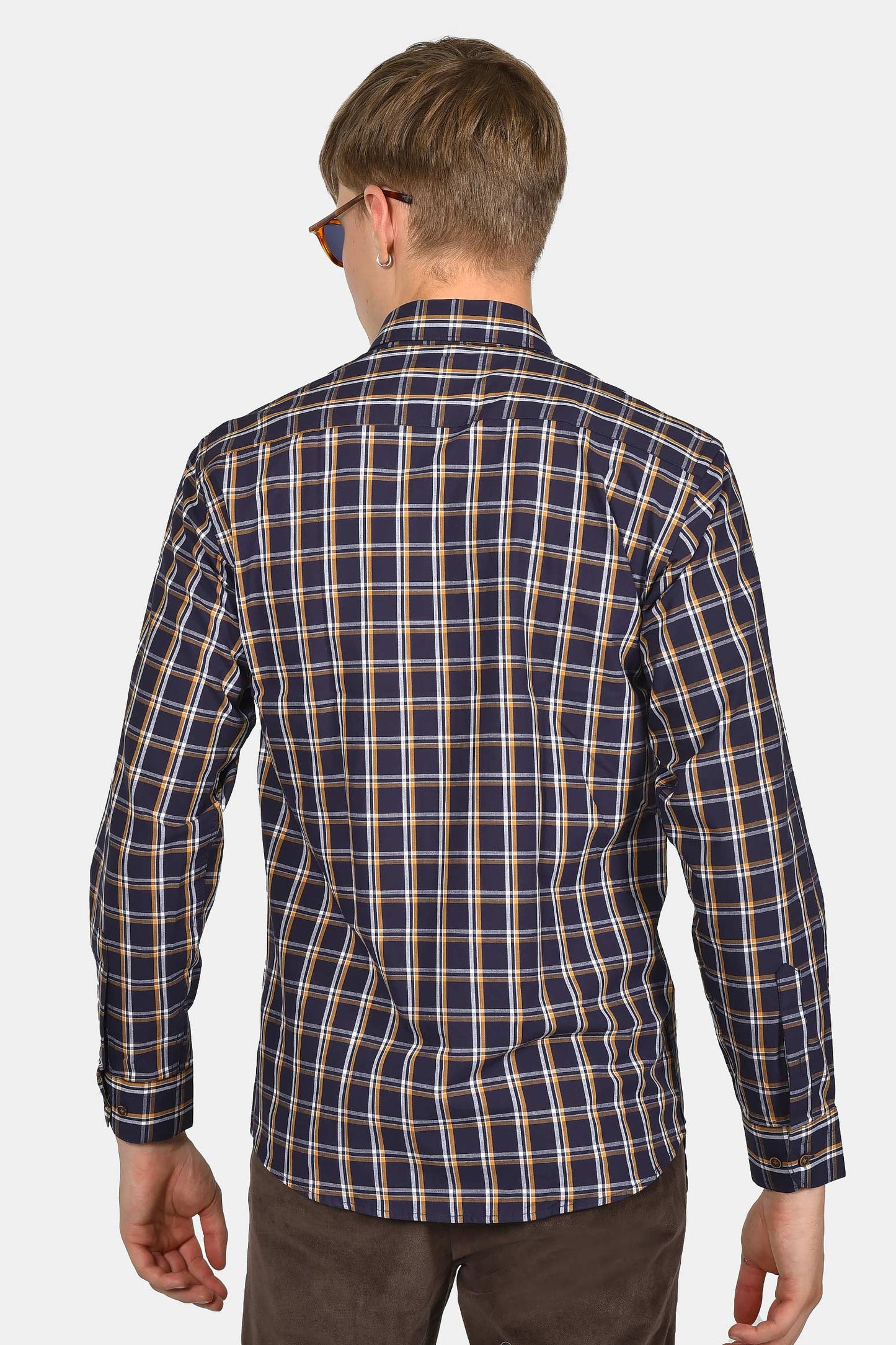 ανδρικό-πουκάμισο-normal-fit-με-κλασικό-καρό-σχέδιο