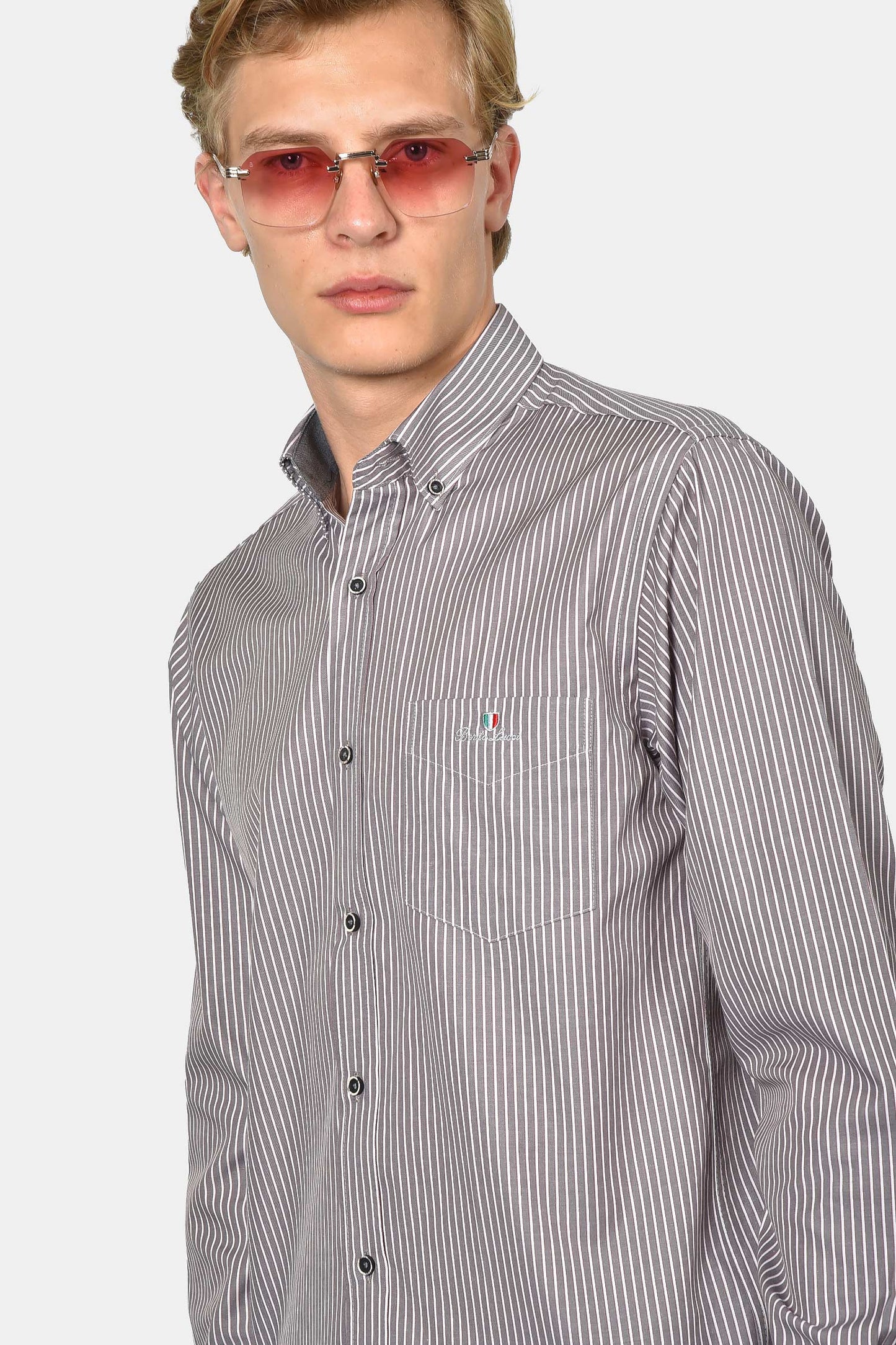 ανδρικό-ριγέ-πουκάμισο-normal-fit-με-κέντημα-στήθους-&-ανάλαφρη-υφή