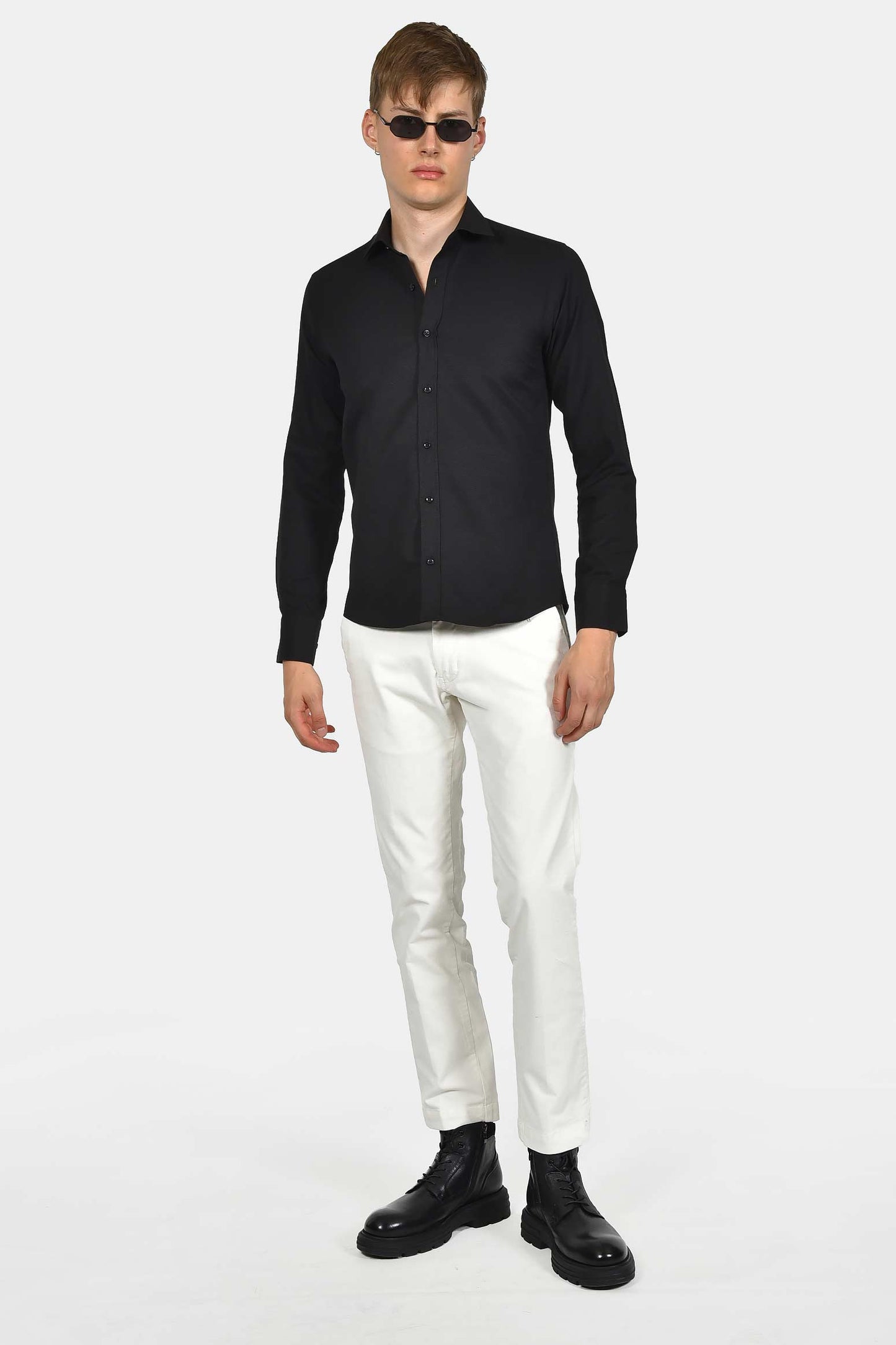 ανδρικό-επίσημο-πουκάμισο-slim-fit-με-μοντέρνα-γραμμή