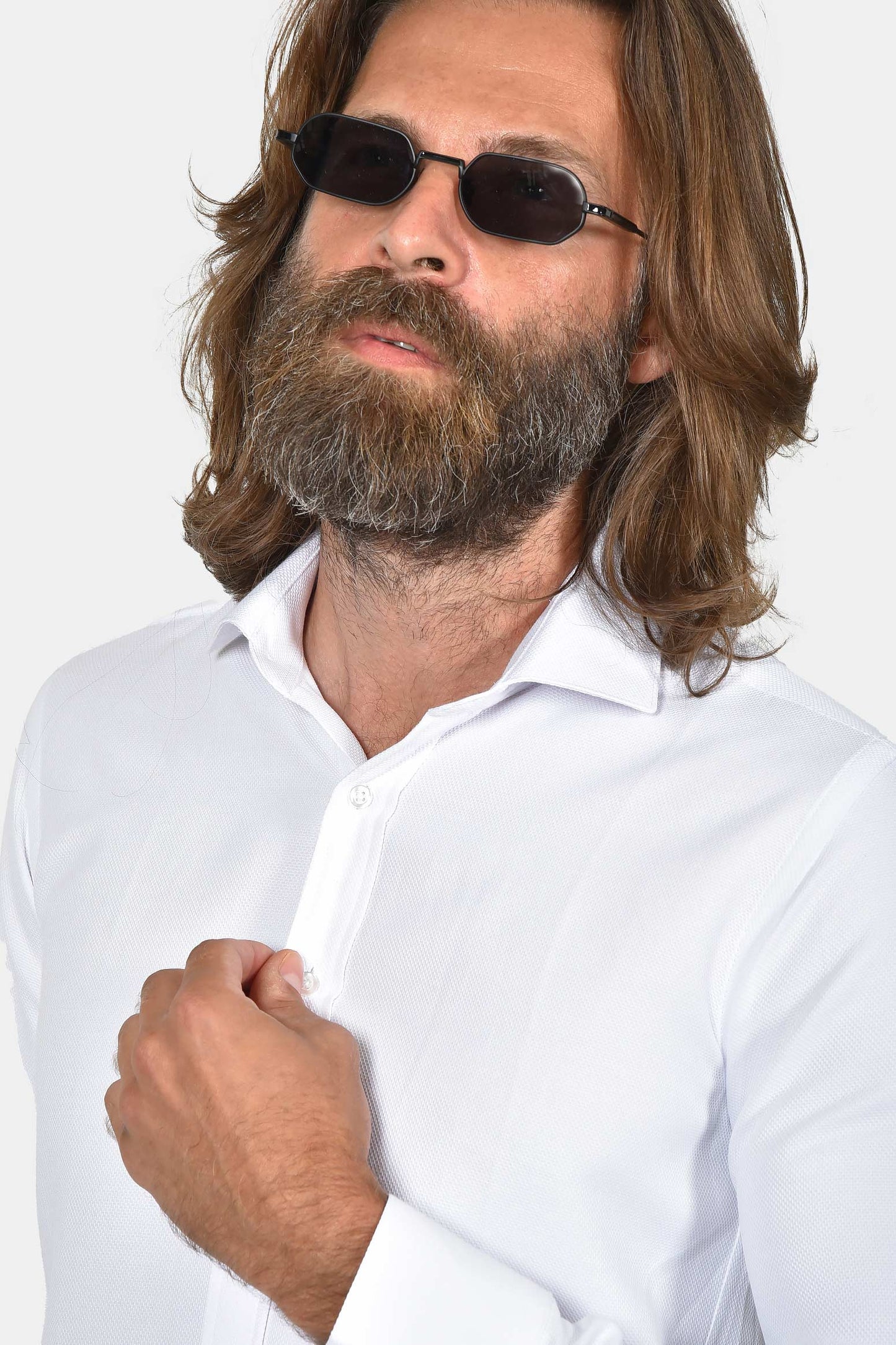 ανδρικό-επίσημο-πουκάμισο-slim-fit-με-μοντέρνα-γραμμή