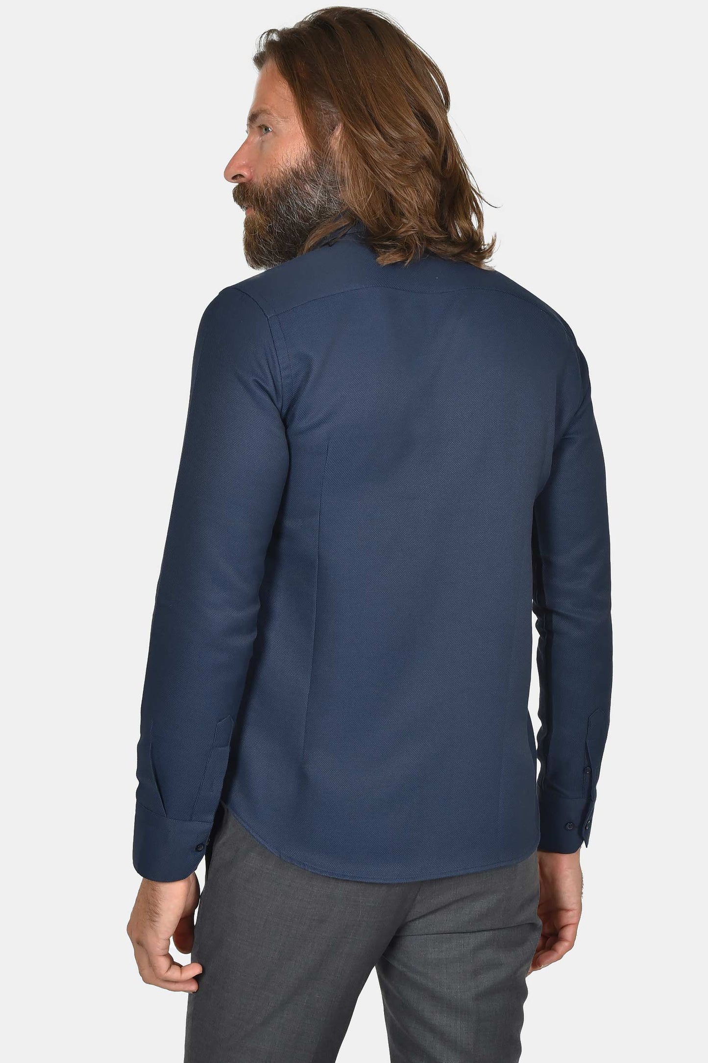 ανδρικό-επίσημο-πουκάμισο-slim-fit-με-μοντέρνα-γραμμή