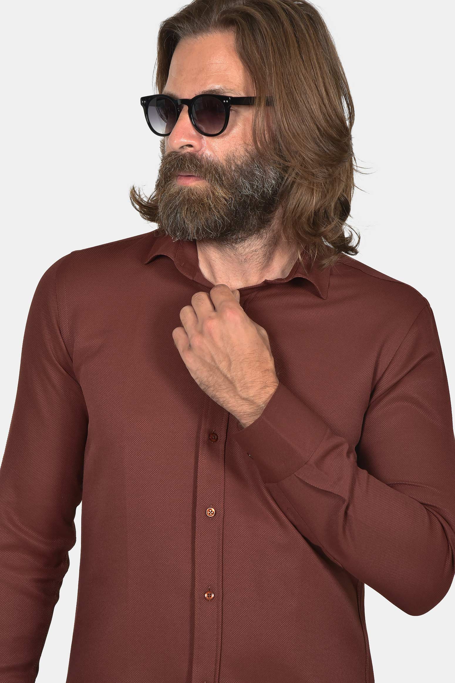 ανδρικό-επίσημο-πουκάμισο-slim-fit-με-μοντέρνα-γραμμή