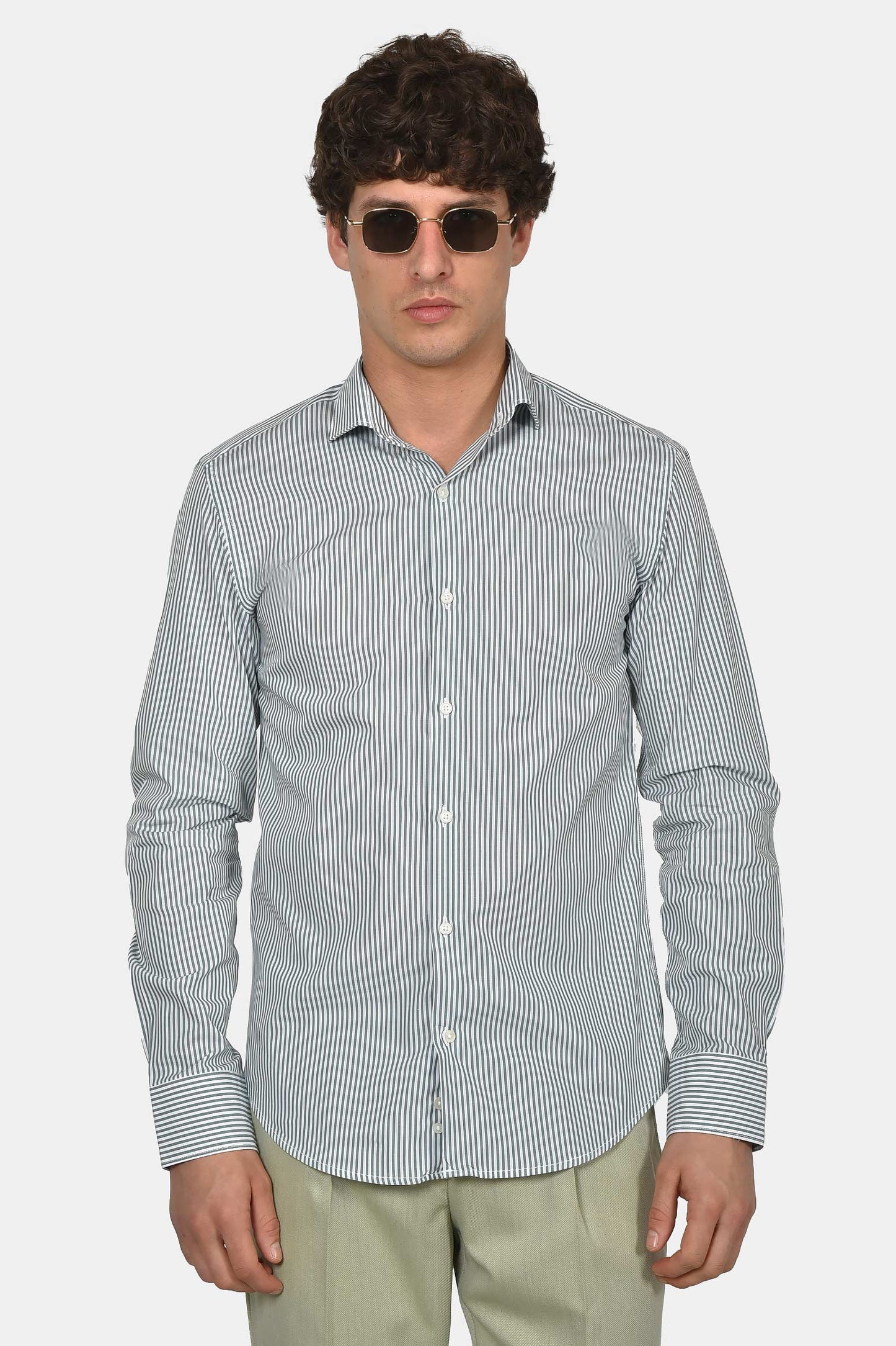 ανδρικό-ριγέ-πουκάμισο-normal-fit-από-100%-βαμβάκι-με-διαχρονικό-στυλ