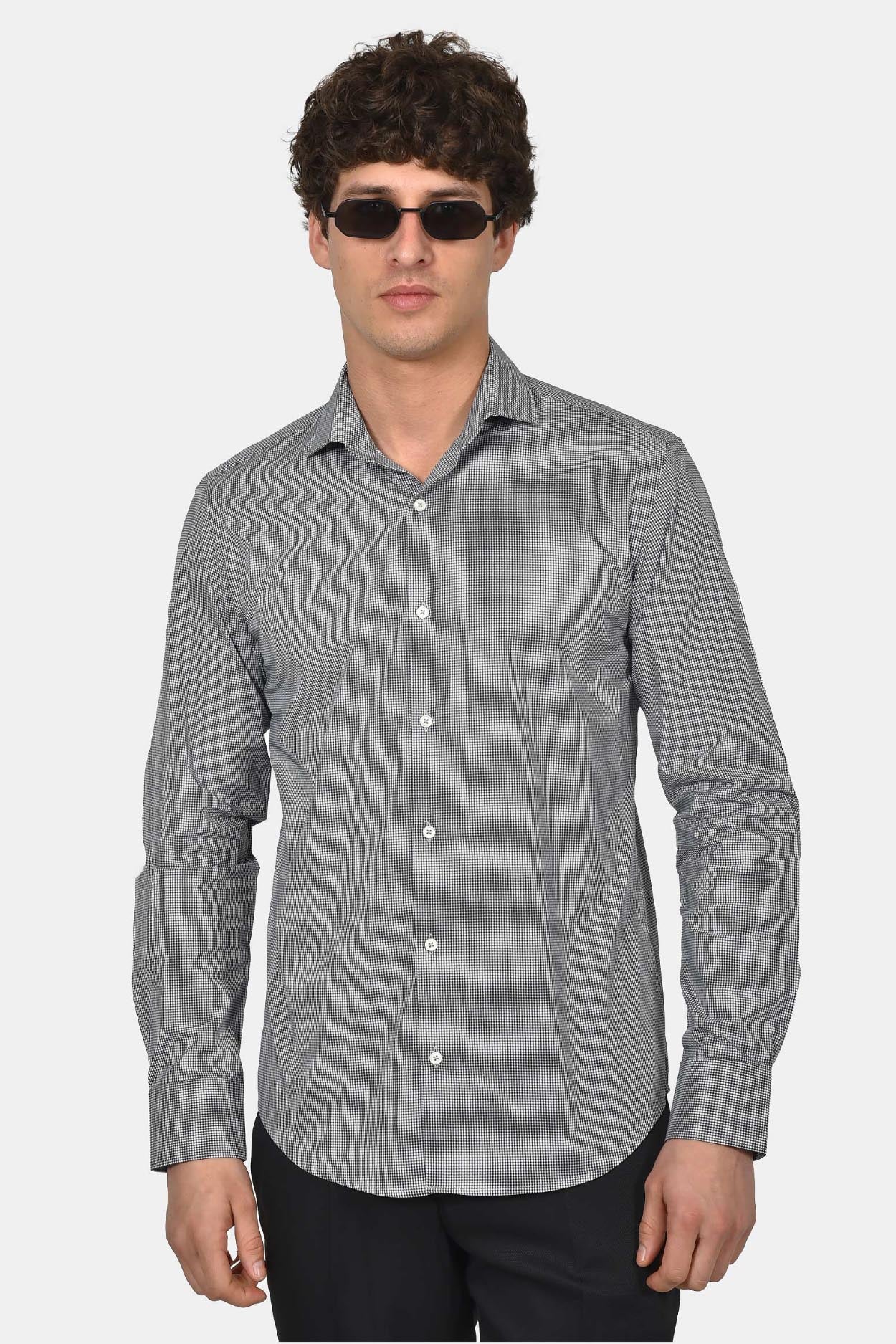 ανδρικό-επίσημο-πουκάμισο-normal-fit-από-100%-βαμβάκι-με-διακριτικό-μικρό-καρό