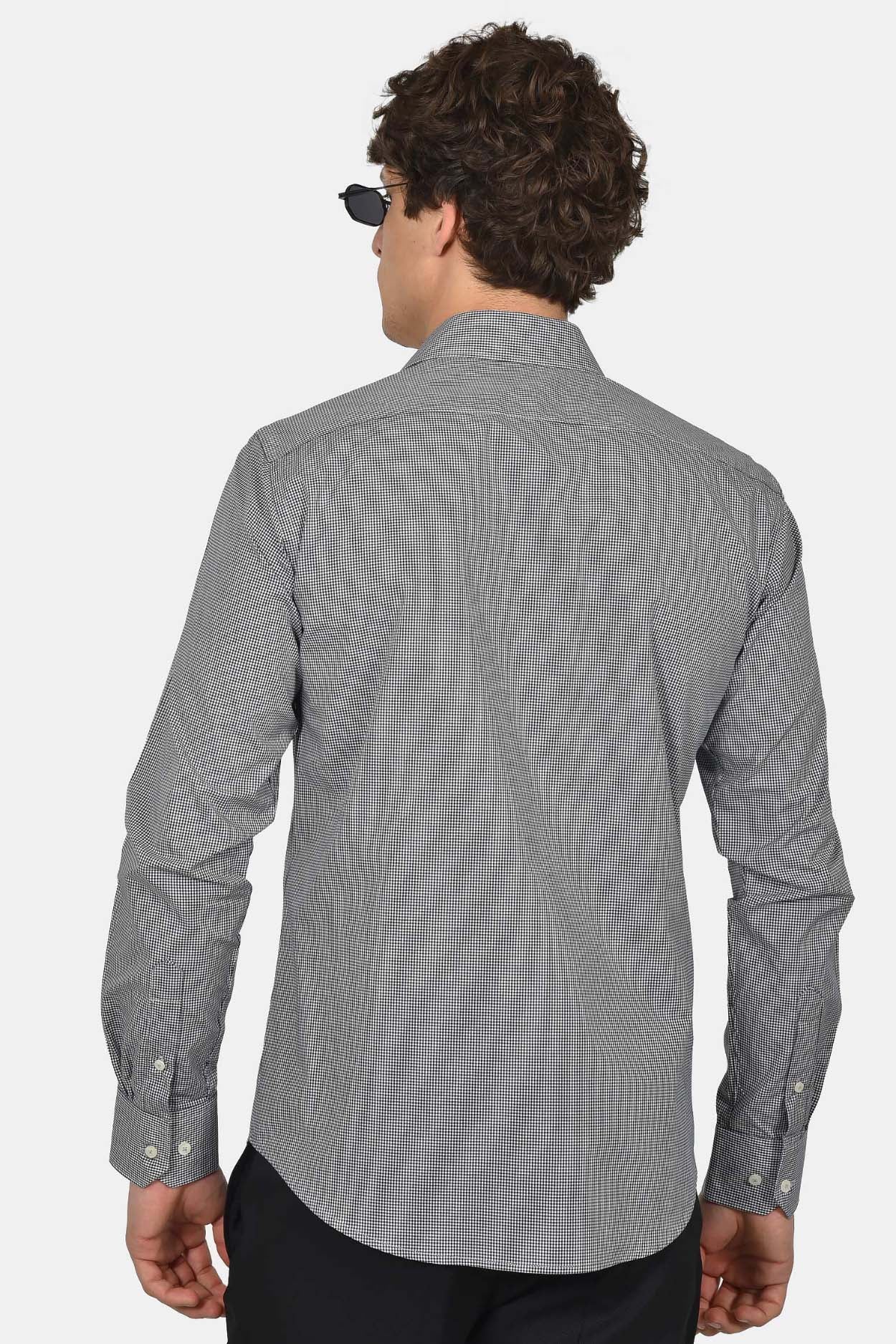 ανδρικό-επίσημο-πουκάμισο-normal-fit-από-100%-βαμβάκι-με-διακριτικό-μικρό-καρό