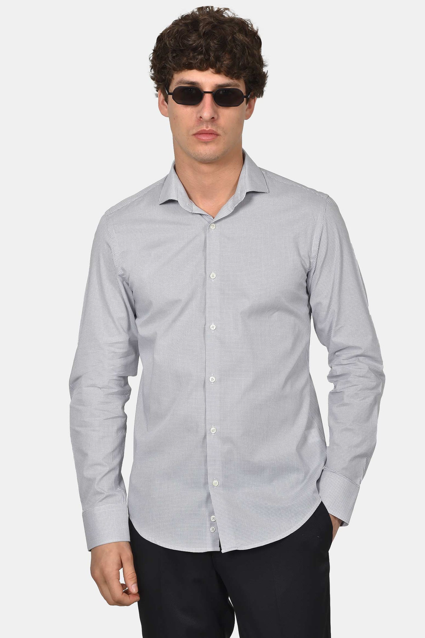 ανδρικό-επίσημο-πουκάμισο-normal-fit-από-100%-βαμβάκι-με-διακριτικό-μικρό-καρό