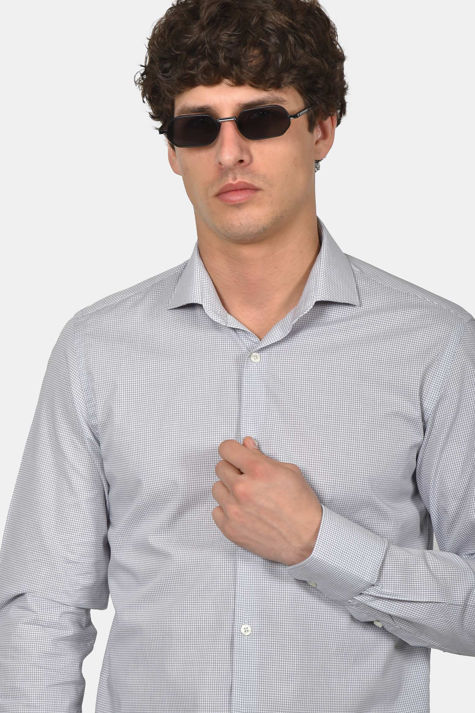 ανδρικό-επίσημο-πουκάμισο-normal-fit-από-100%-βαμβάκι-με-διακριτικό-μικρό-καρό