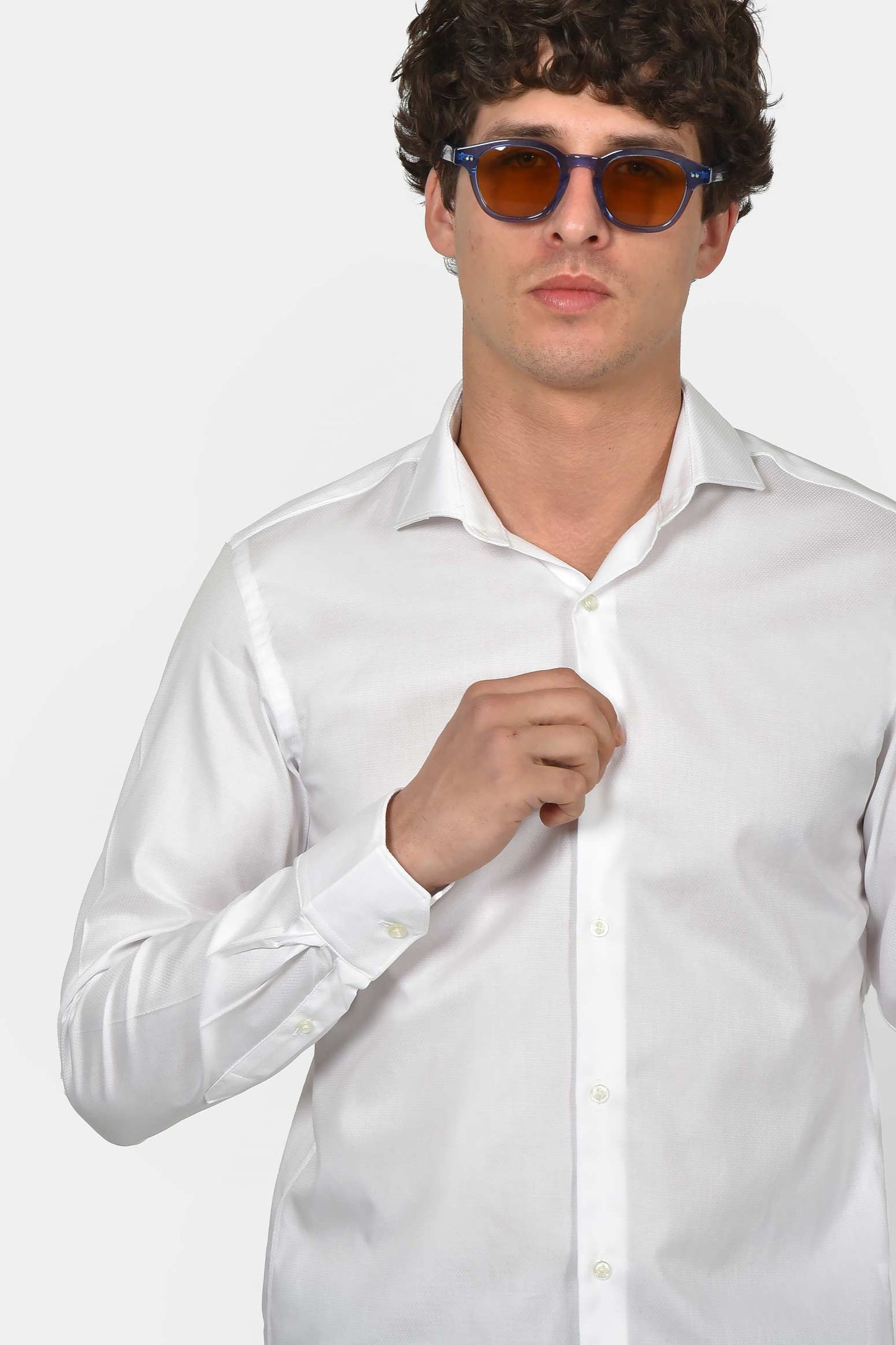 ανδρικό-επίσημο-πουκάμισο-normal-fit-από-βαμβάκι-με-κλασική-κομψότητα