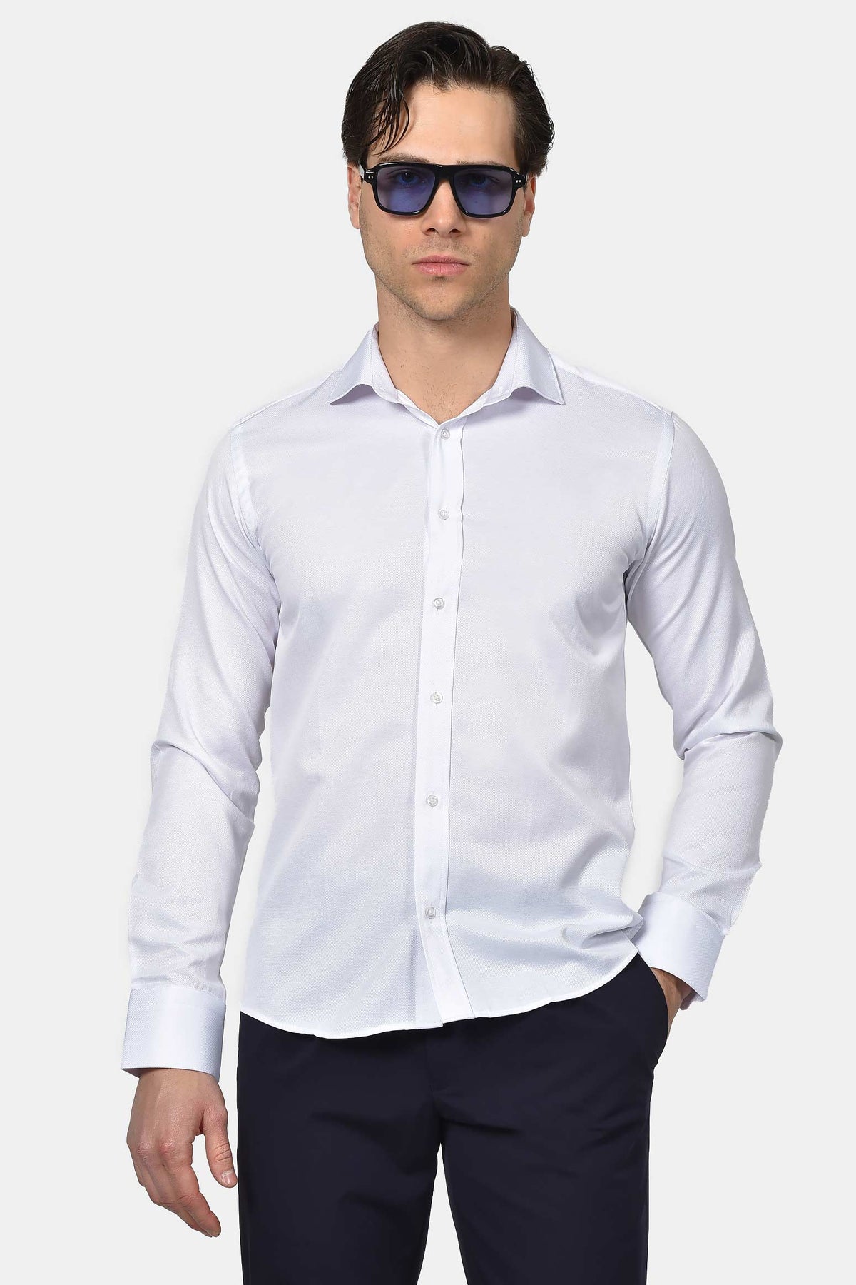 ανδρικό-επίσημο-πουκάμισο-slim-fit-με-ανοιχτό-γιακά-για-κομψές-εμφανίσεις