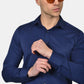 ανδρικό-επίσημο-πουκάμισο-slim-fit-με-ανοιχτό-γιακά-για-κομψές-εμφανίσεις