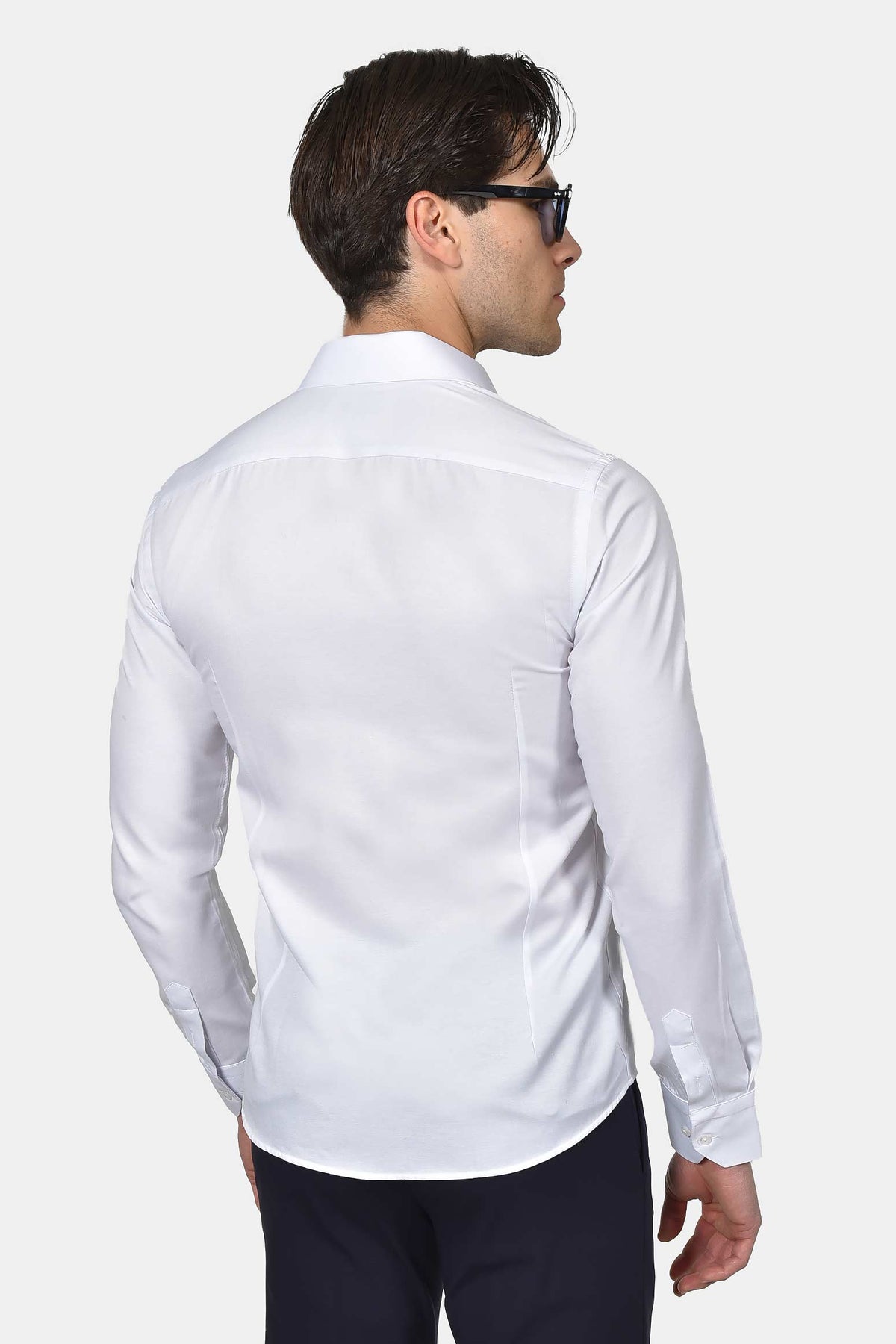 ανδρικό-επίσημο-πουκάμισο-slim-fit-με-άψογη-εφαρμογή-για-στιλάτες-εμφανίσεις