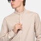 ανδρικό-επίσημο-πουκάμισο-με-γιακά-μάο-slim-fit-&-σατέν-όψη-για-μοντέρνο-στυλ