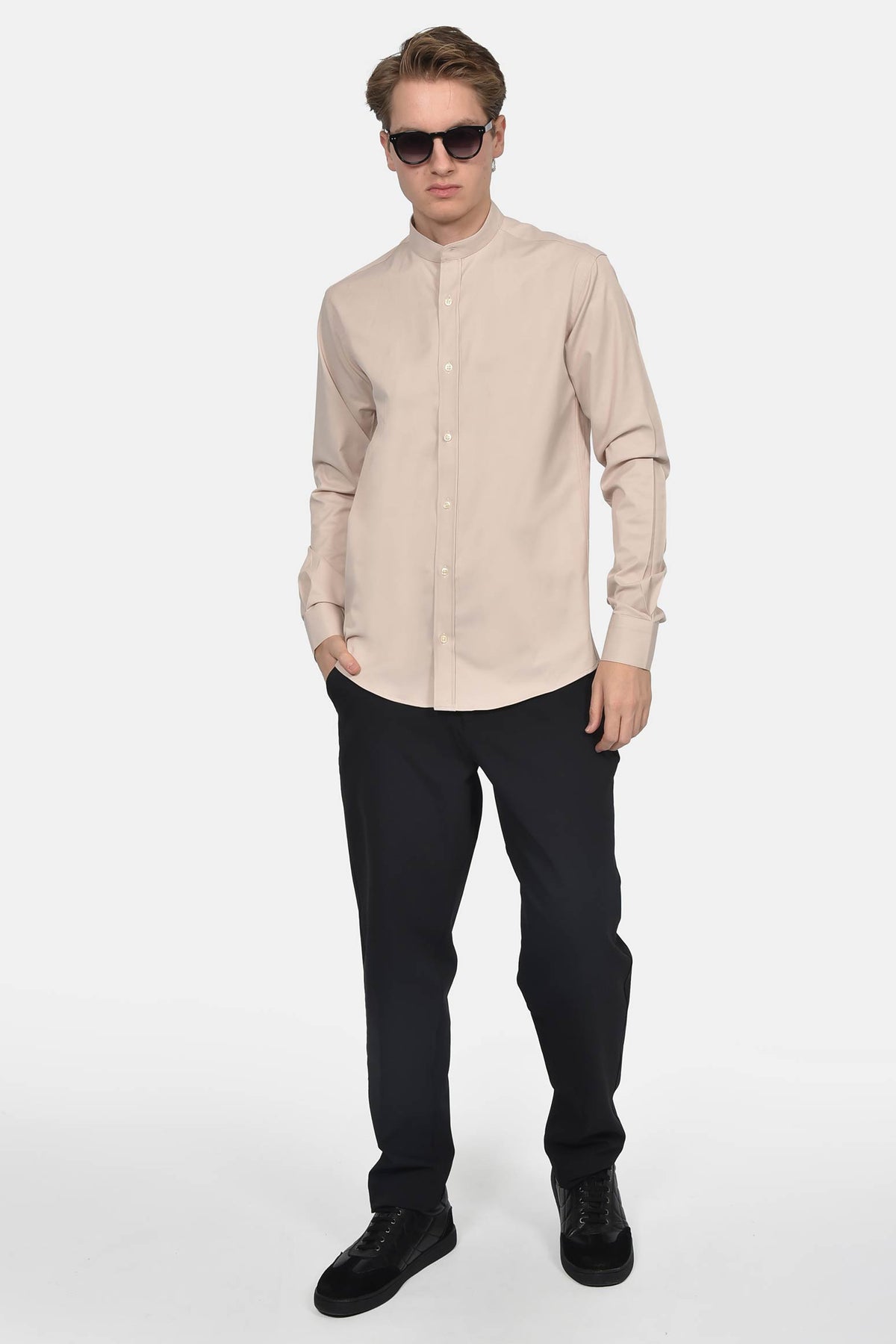 ανδρικό-επίσημο-πουκάμισο-με-γιακά-μάο-slim-fit-&-σατέν-όψη-για-μοντέρνο-στυλ