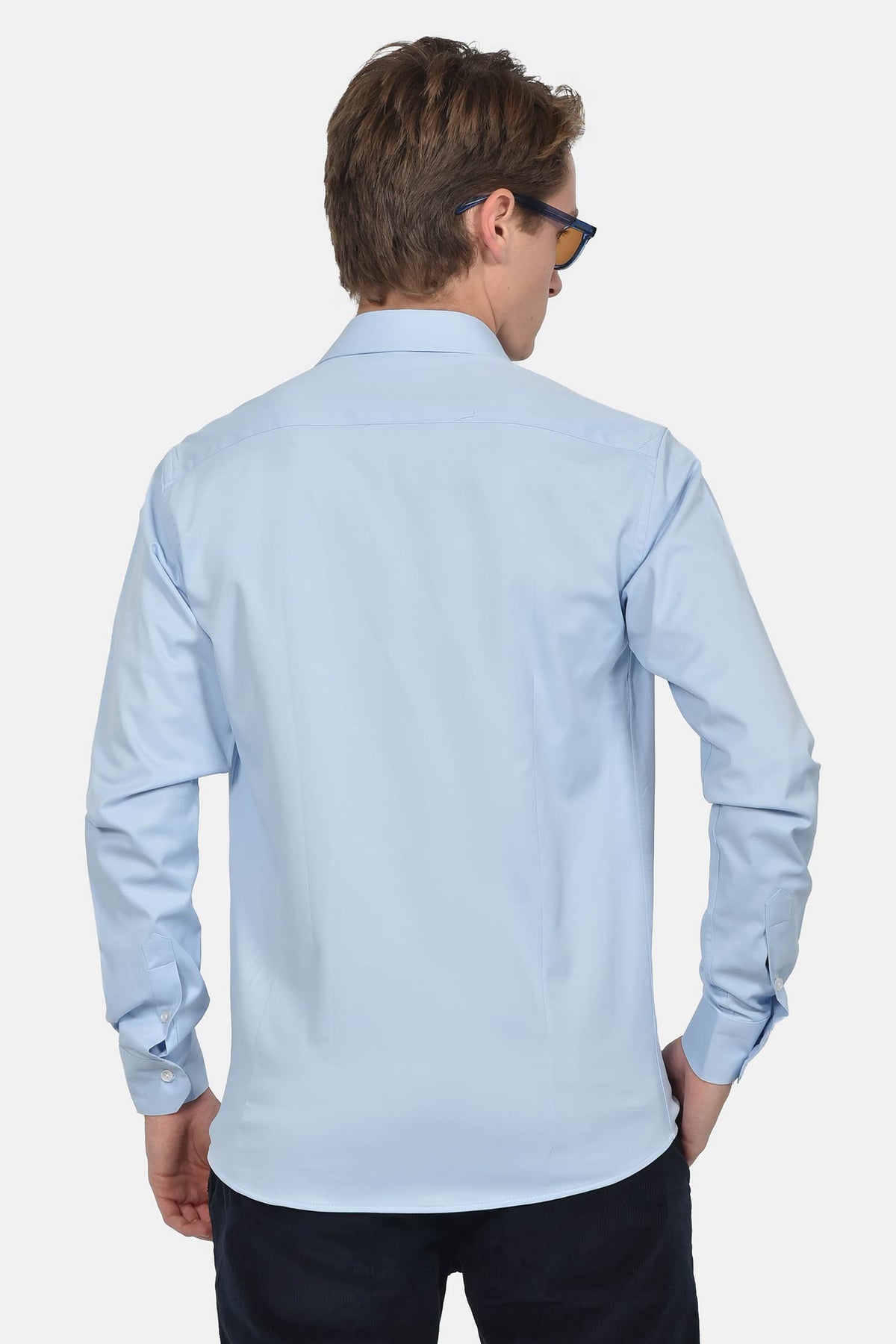 ανδρικό-επίσημο-πουκάμισο-slim-fit-με-ελαστική-άνεση-για-κομψές-εμφανίσεις