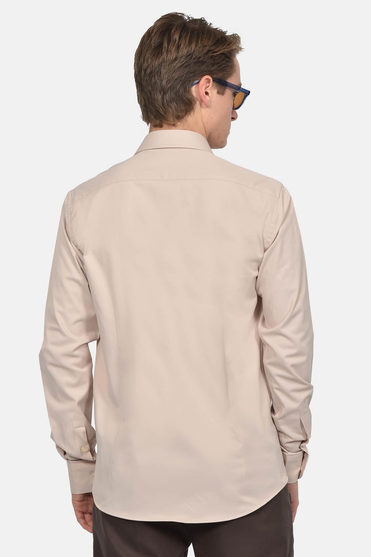 ανδρικό-επίσημο-πουκάμισο-slim-fit-με-ελαστική-άνεση-για-κομψές-εμφανίσεις