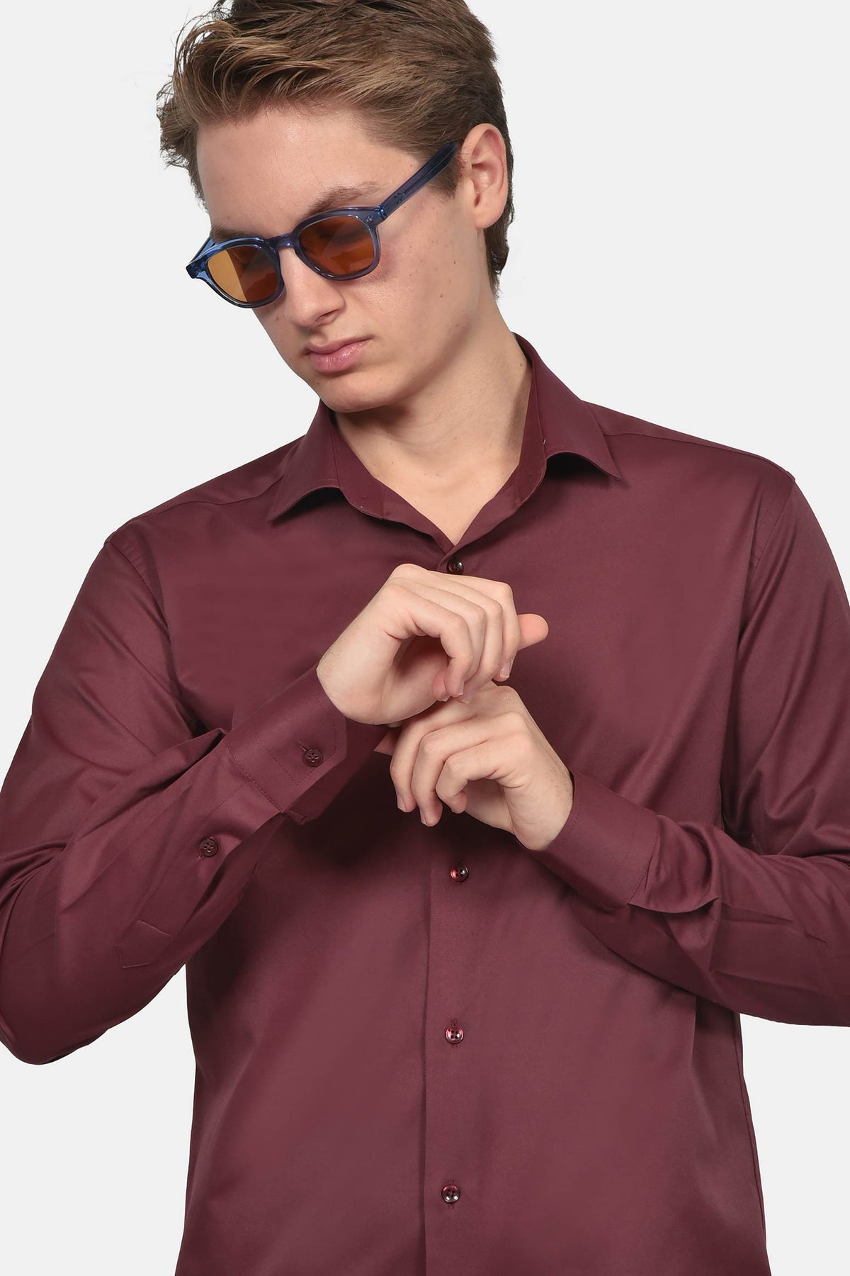 ανδρικό-επίσημο-πουκάμισο-slim-fit-με-ελαστική-άνεση-για-κομψές-εμφανίσεις