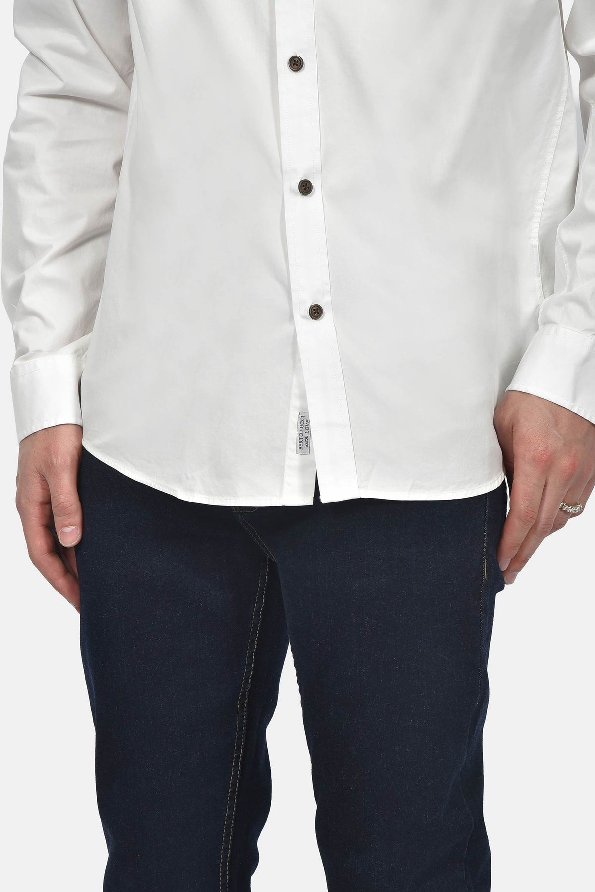 ανδρικό-button-down-πουκάμισο-100%-βαμβάκι-normal-fit-με-κεντημένο-σήμα-για-κομψό-στυλ