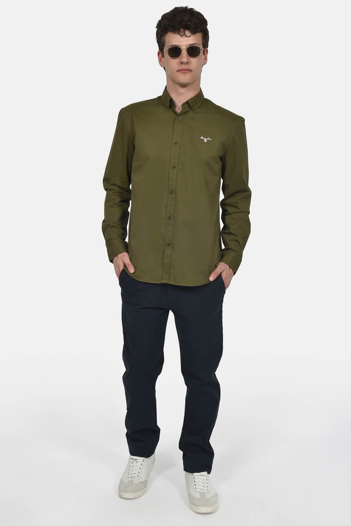 ανδρικό-button-down-πουκάμισο-100%-βαμβάκι-normal-fit-με-κεντημένο-σήμα-για-κομψό-στυλ