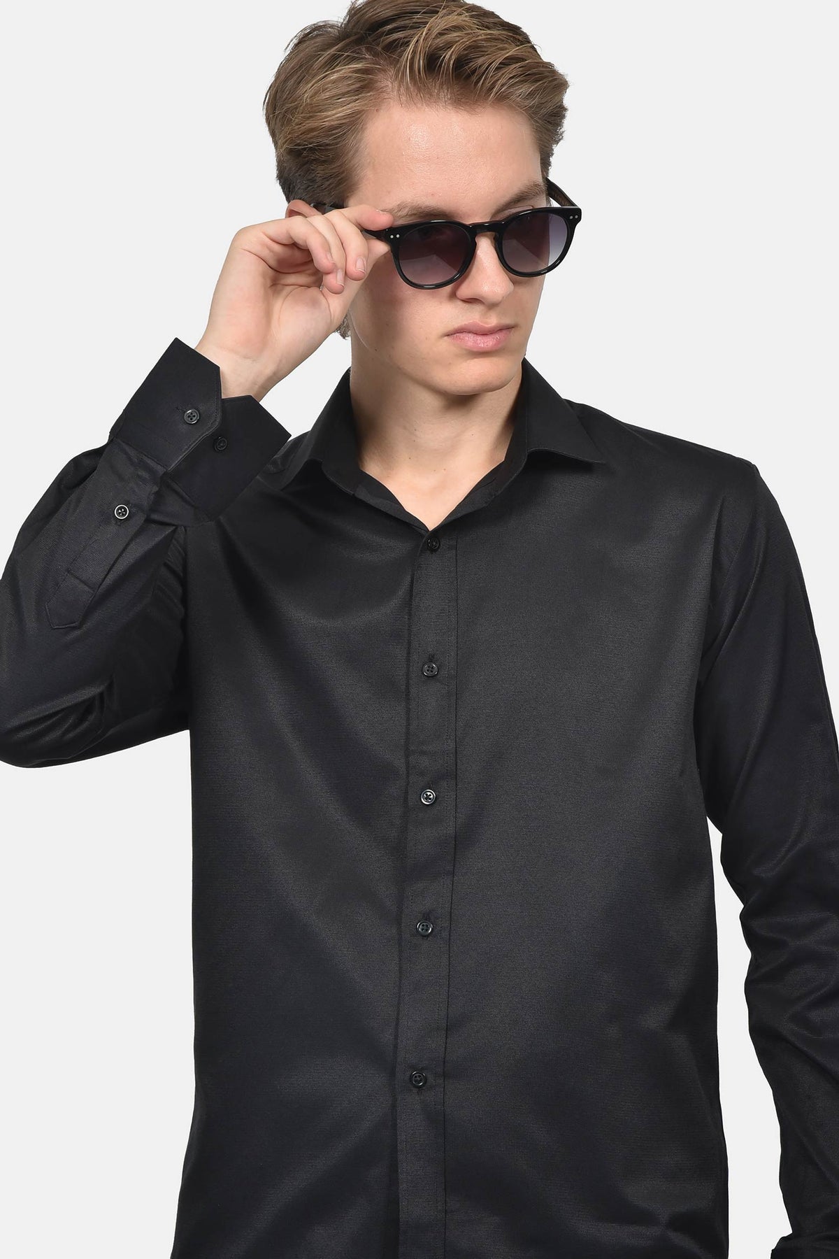 ανδρικό-επίσημο-πουκάμισο-βαμβακερό-slim-fit-με-γυαλιστερό-φινίρισμα-για-μοντέρνο-στυλ