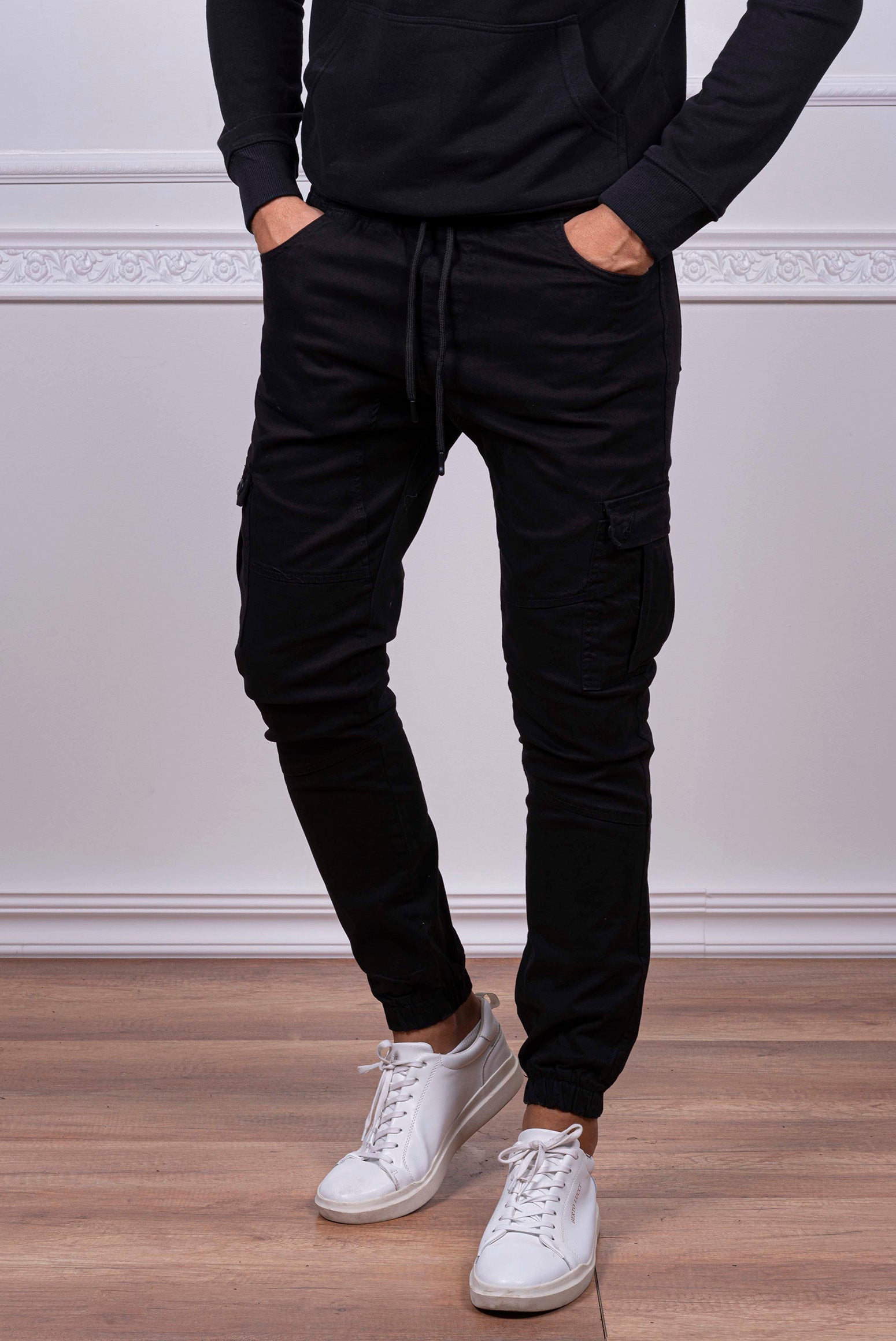 ανδρικό-βαμβακερό-παντελόνι-cargo-με-λάστιχο-και-κορδόνι