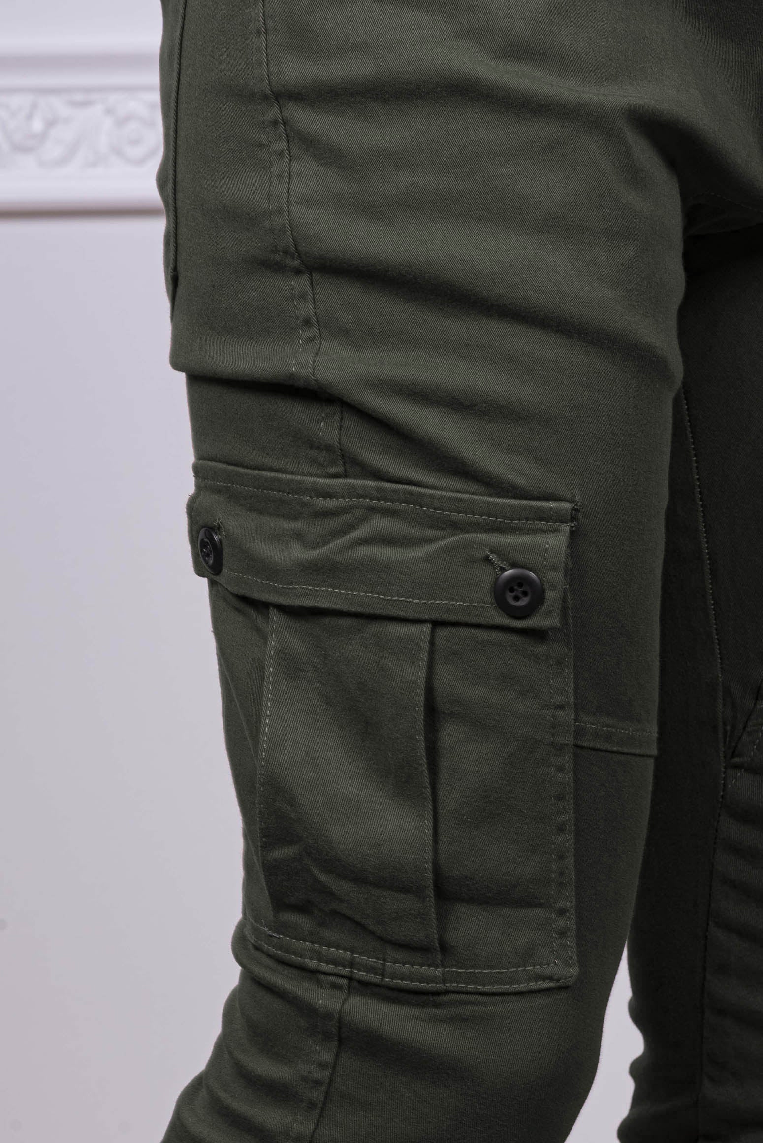 ανδρικό-βαμβακερό-παντελόνι-cargo-με-λάστιχο-και-κορδόνι