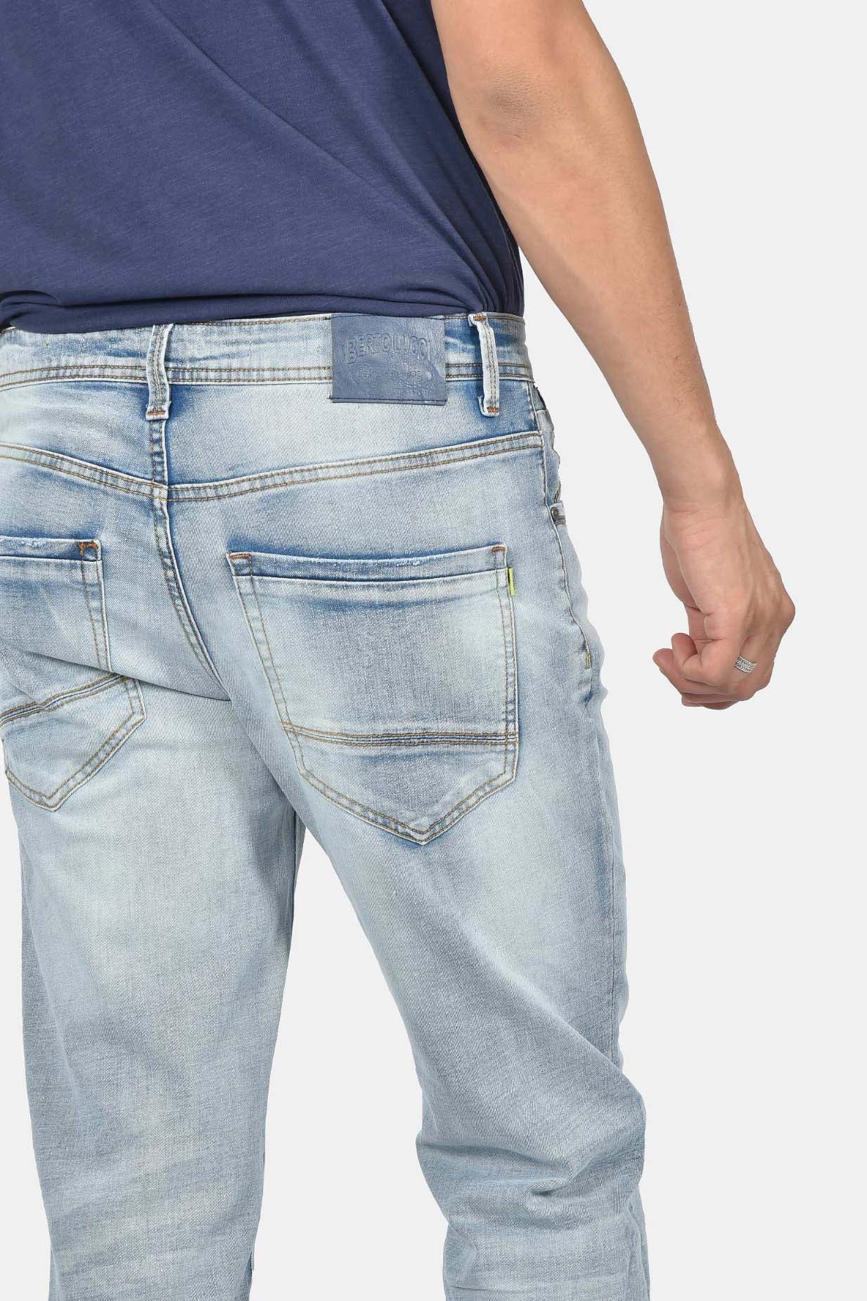 ανδρικό-παντελόνι-τζιν-regular-fit-με-ελαστικότητα-και-σύγχρονο-denim-design