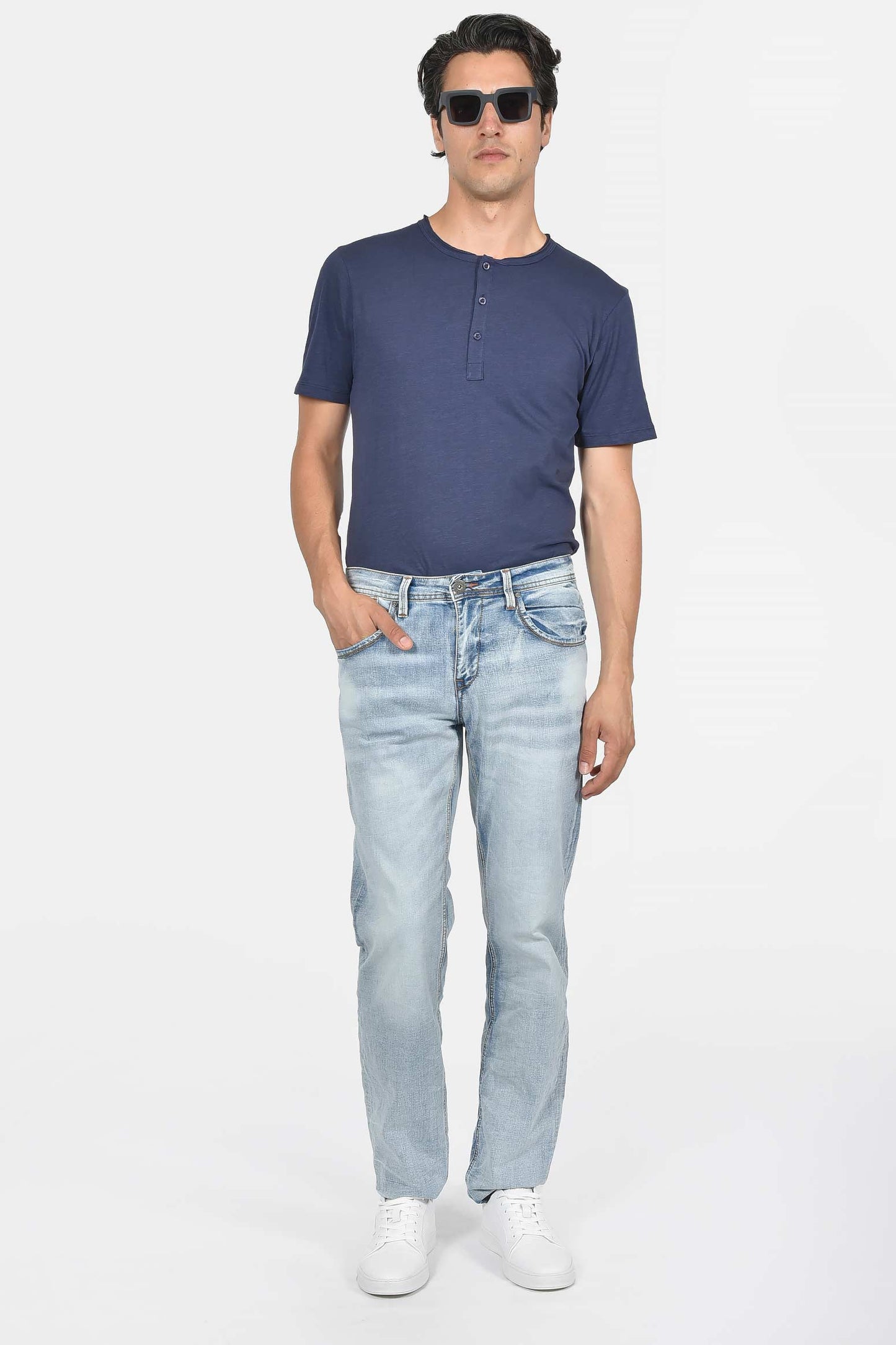 ανδρικό-παντελόνι-τζιν-regular-fit-με-ελαστικότητα-και-σύγχρονο-denim-design