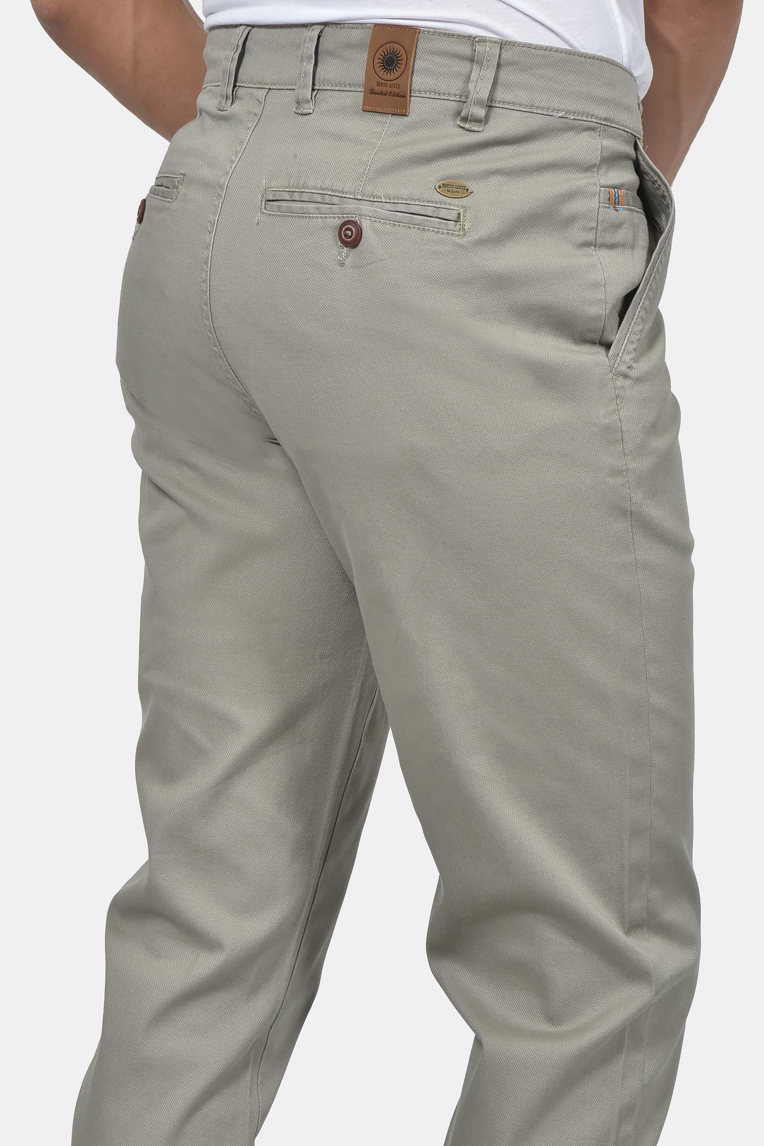 ανδρικό-chinos-παντελόνι-normal-fit-με-ελαστική-άνεση-&-σύγχρονη-γραμμή